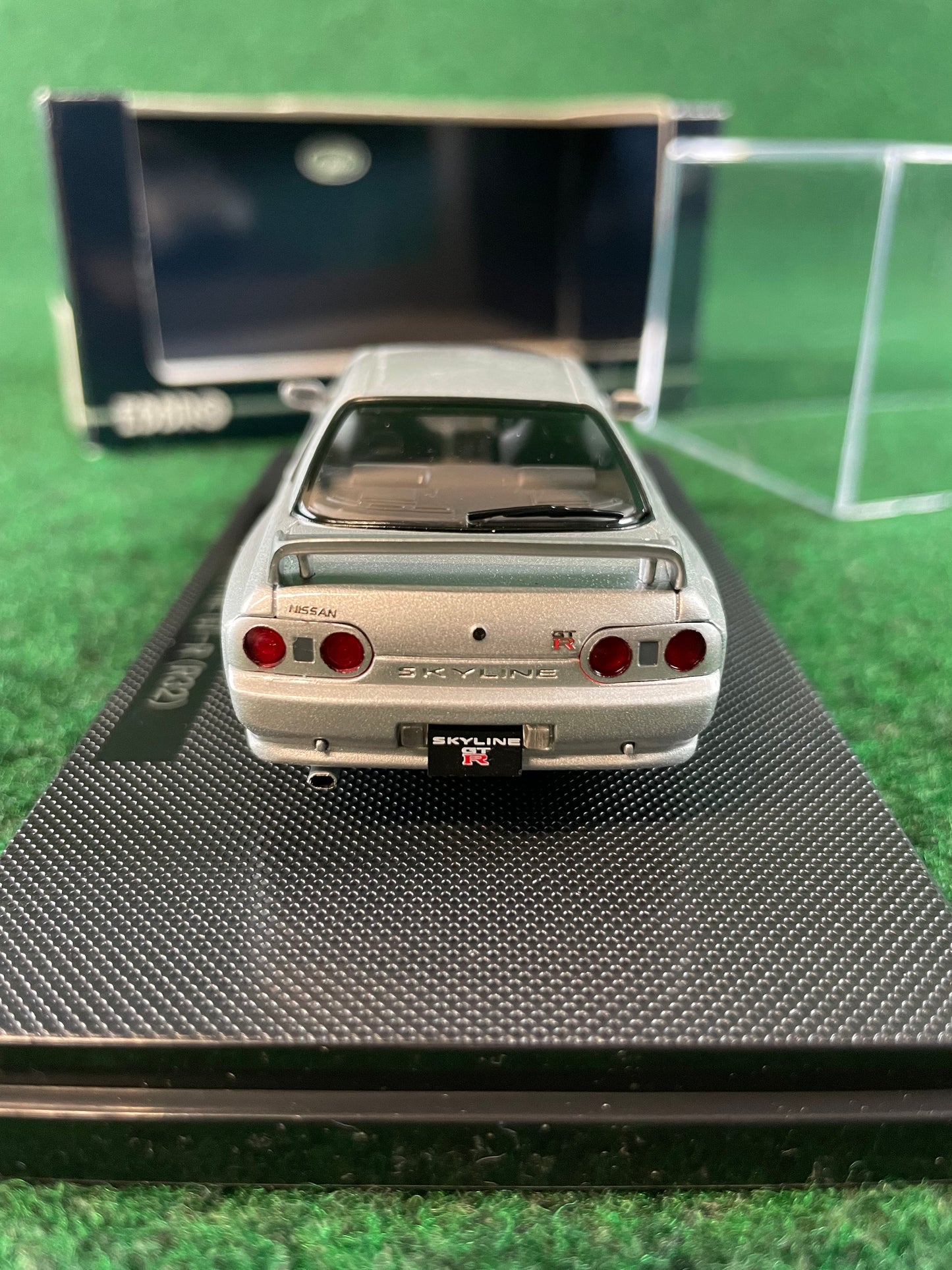 EBBRO Oldies - Nissan Skyline R32 GT-R 1/43 Scale Diecast