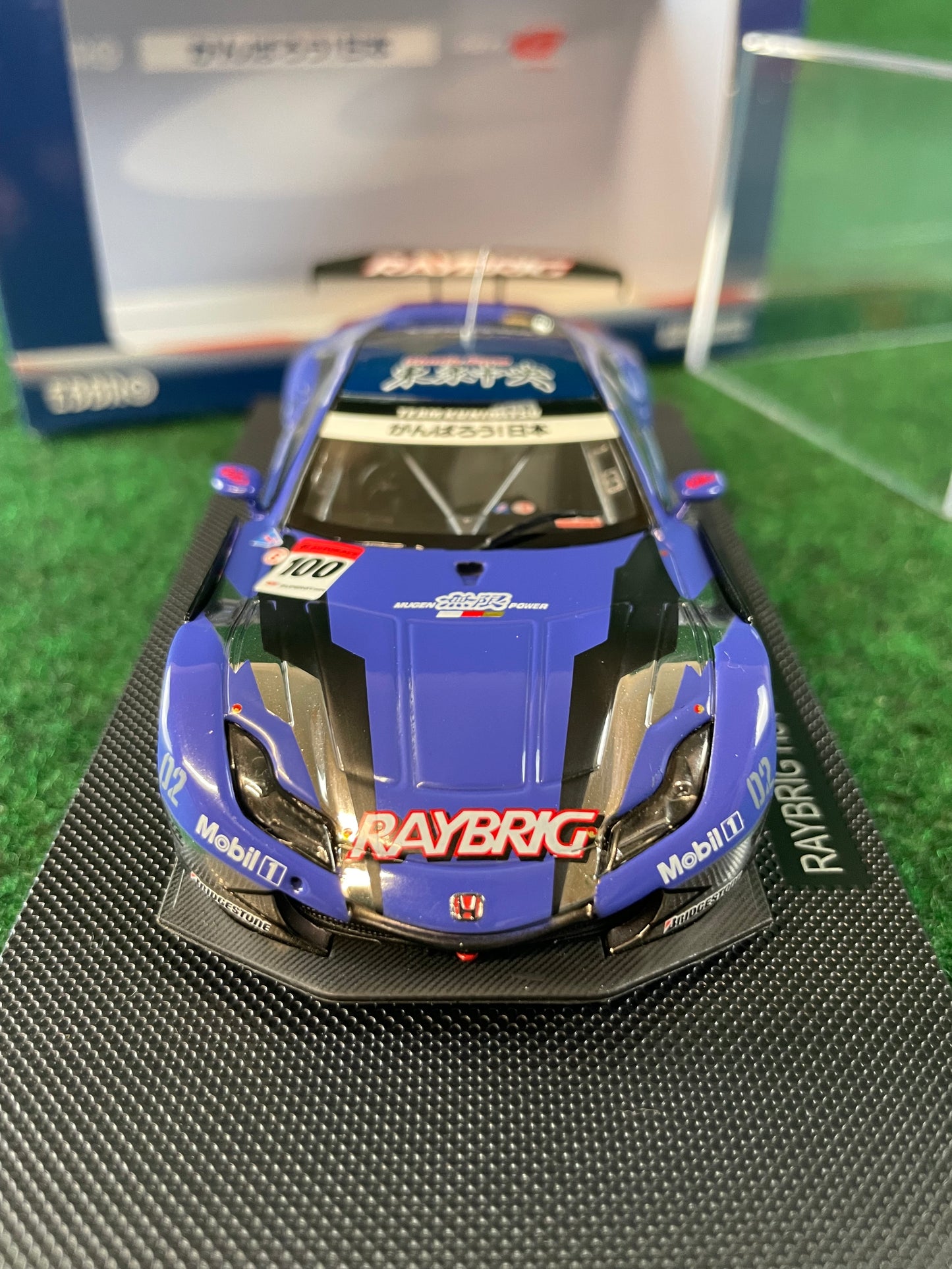 EBBRO - SuperGT 2011 Raybrig Honda HSV-010 GT500 1/43 Scale Diecast