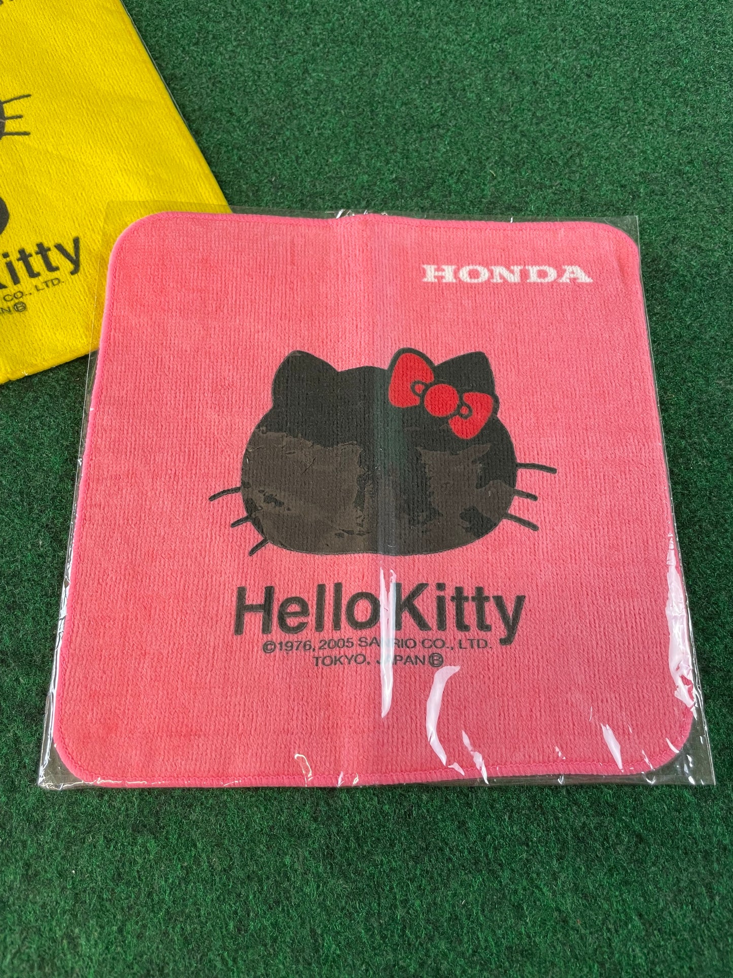 Hello Kitty & HONDA Collaboration Mini Microfiber Towel Set