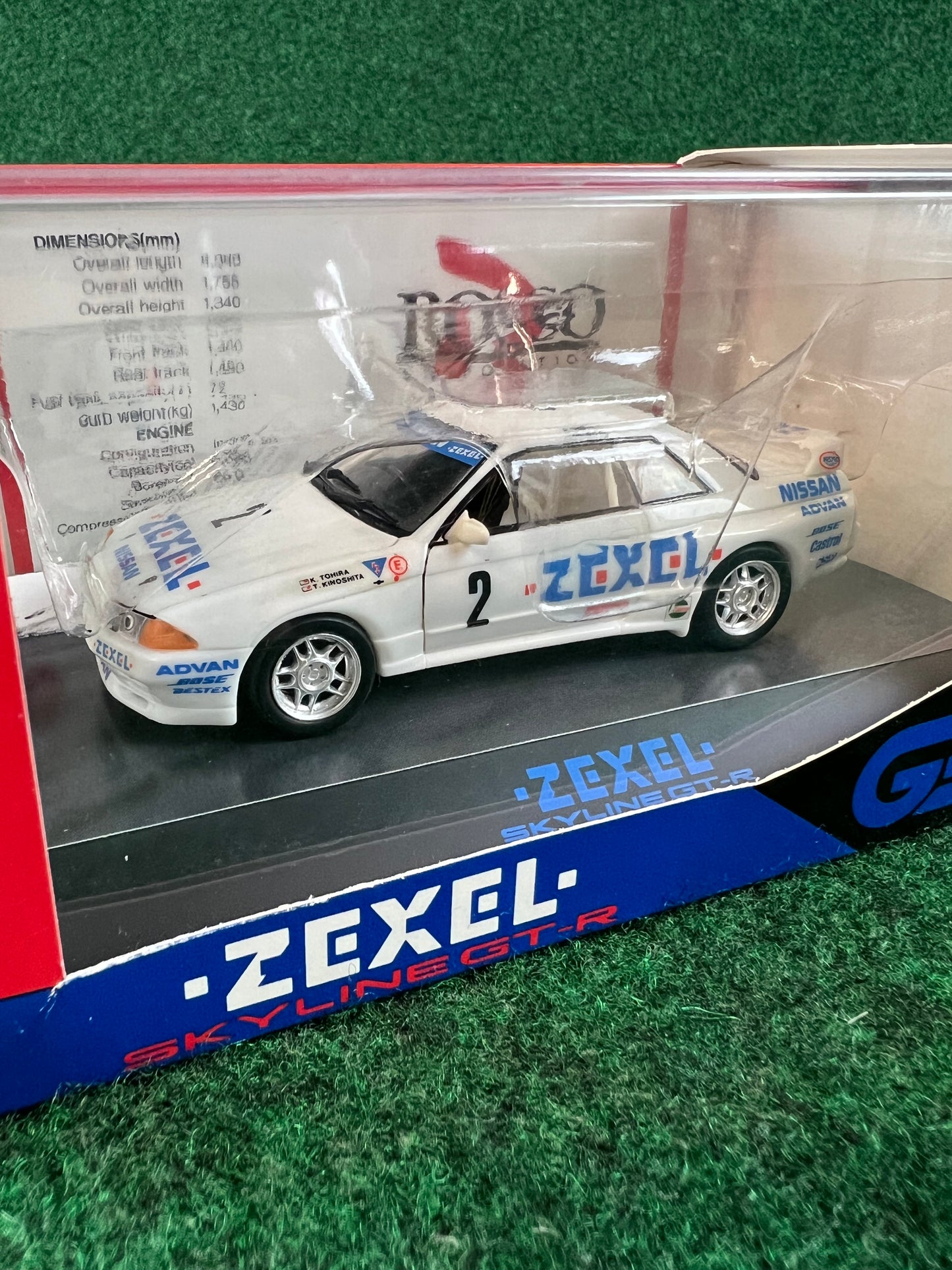 ROSSO - Zexel No. 2 Nissan Skyline R32 GT-R 1/43 Scale Model Car