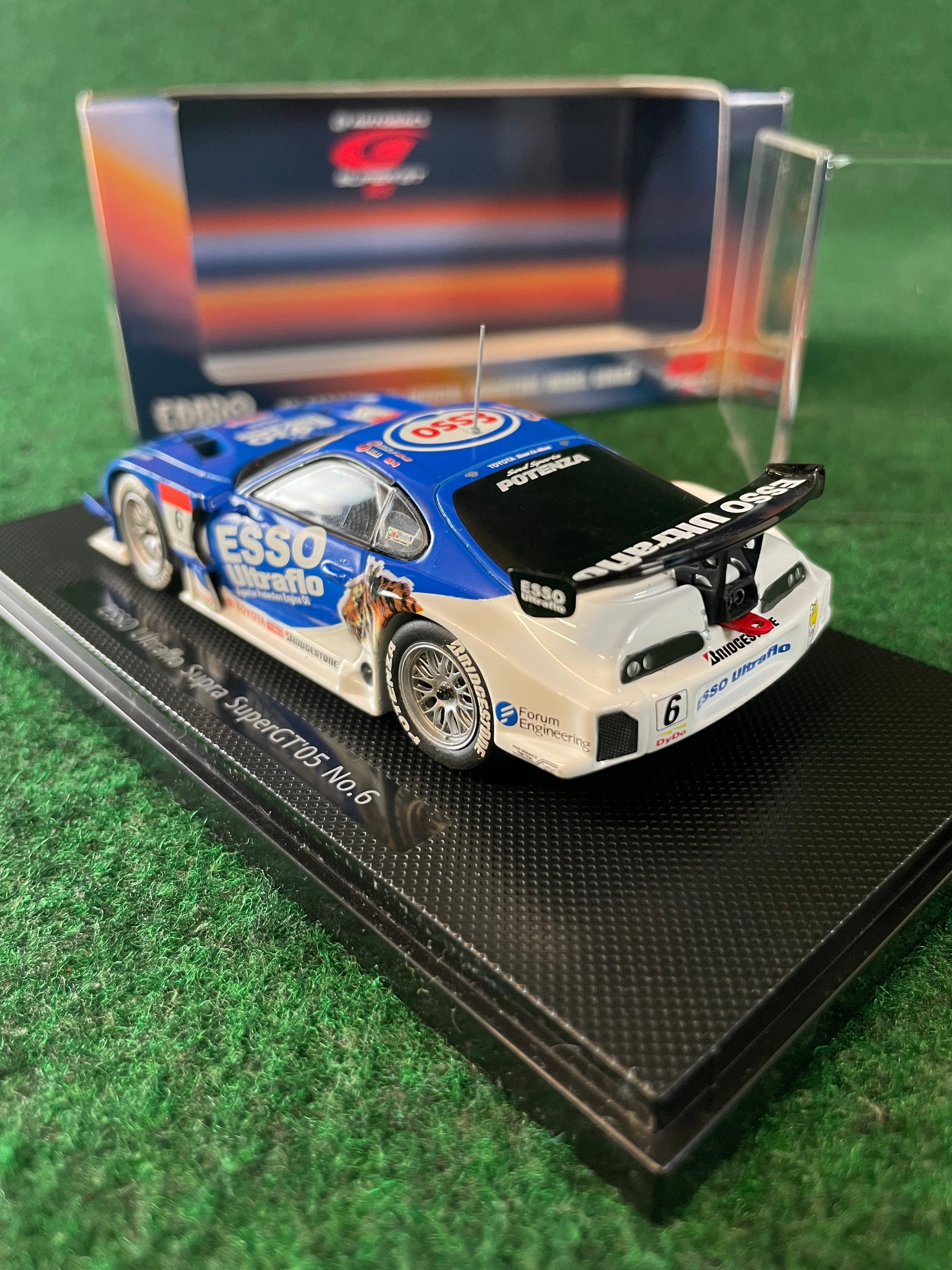 EBBRO Super GT 2005 ESSO Ultraflo Toyota Supra 1/43 Scale Diecast