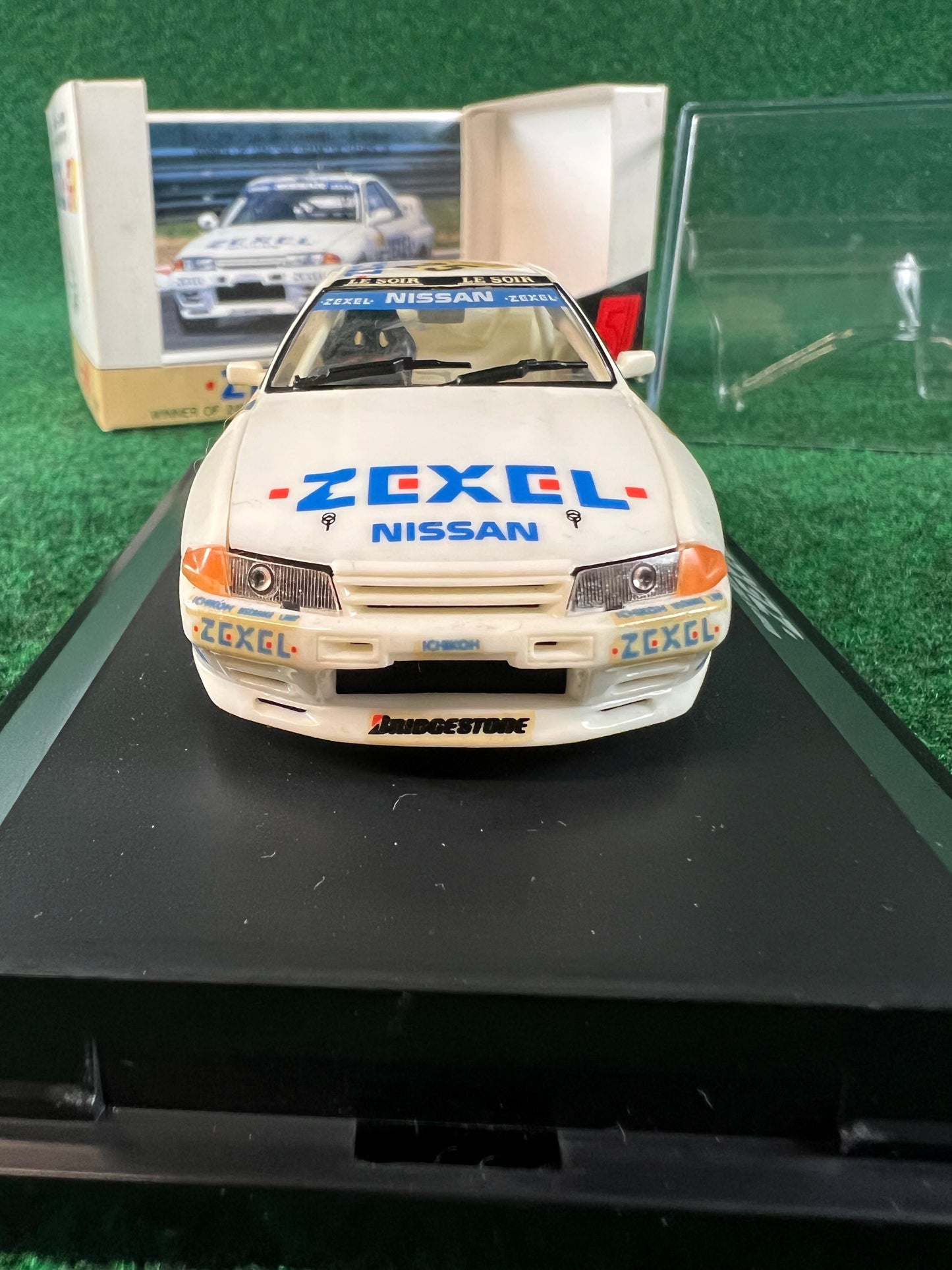 ROSSO - Zexel No. 25 WINNER OF 24hr SPA FRANCORCHAMPS '91 Nissan Skyline R32 GT-R 1/43 Scale Model Car