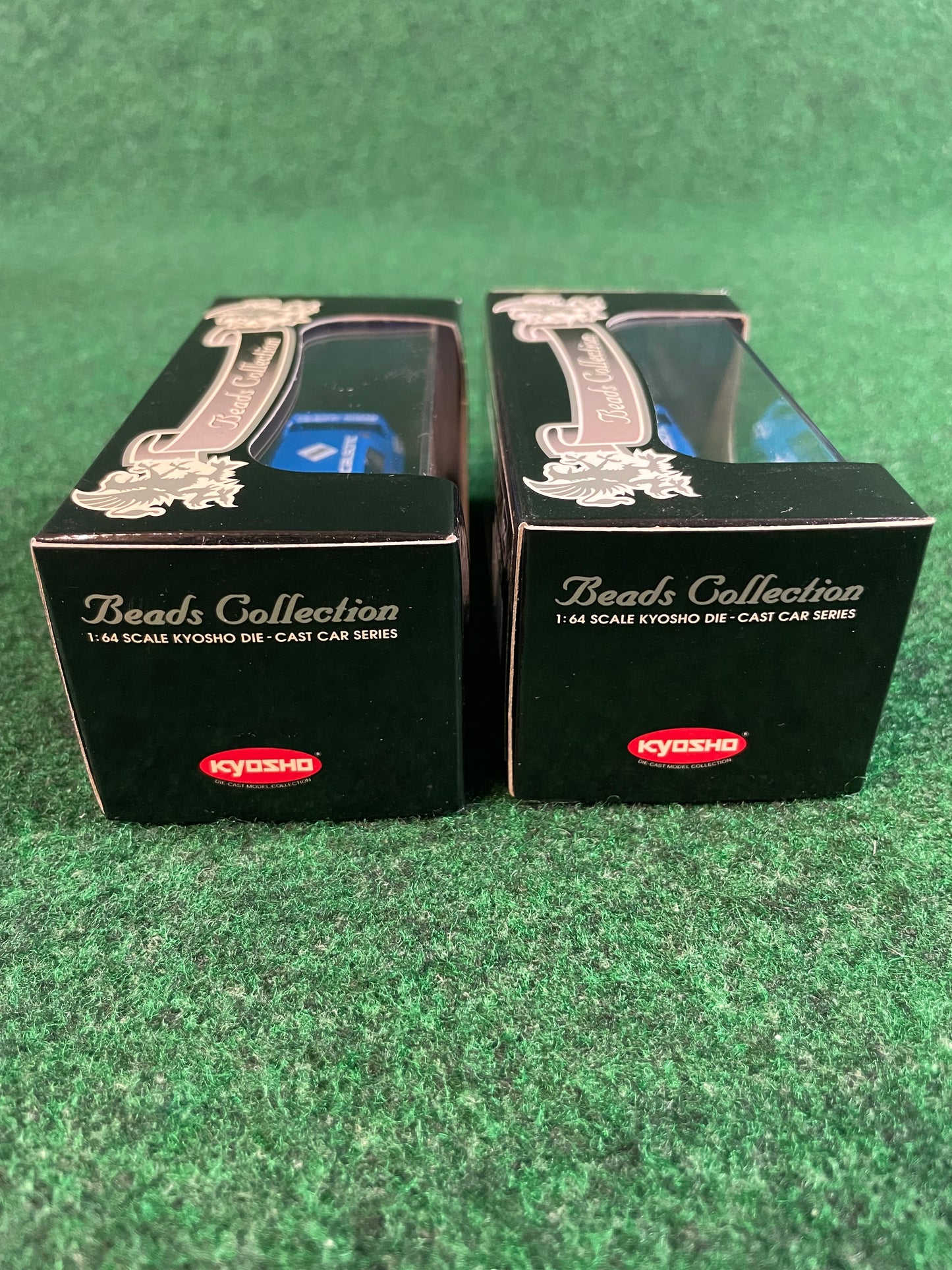 KYOSHO - Beads Collection 1990 & 1991 Calsonic IMPUL Nissan Skyline R32 GT-R 1/64 Scale Diecast Set