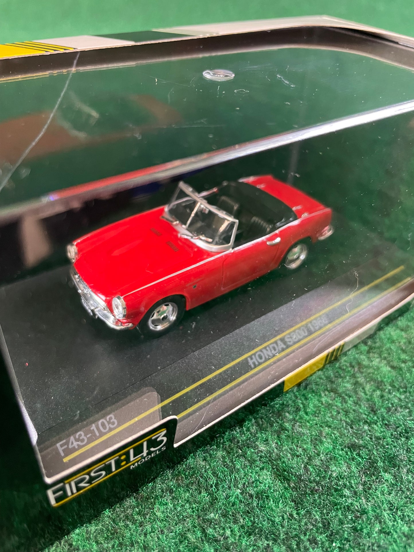 First43 Honda S800 Red Roof Open 1/43 Scale Diecast