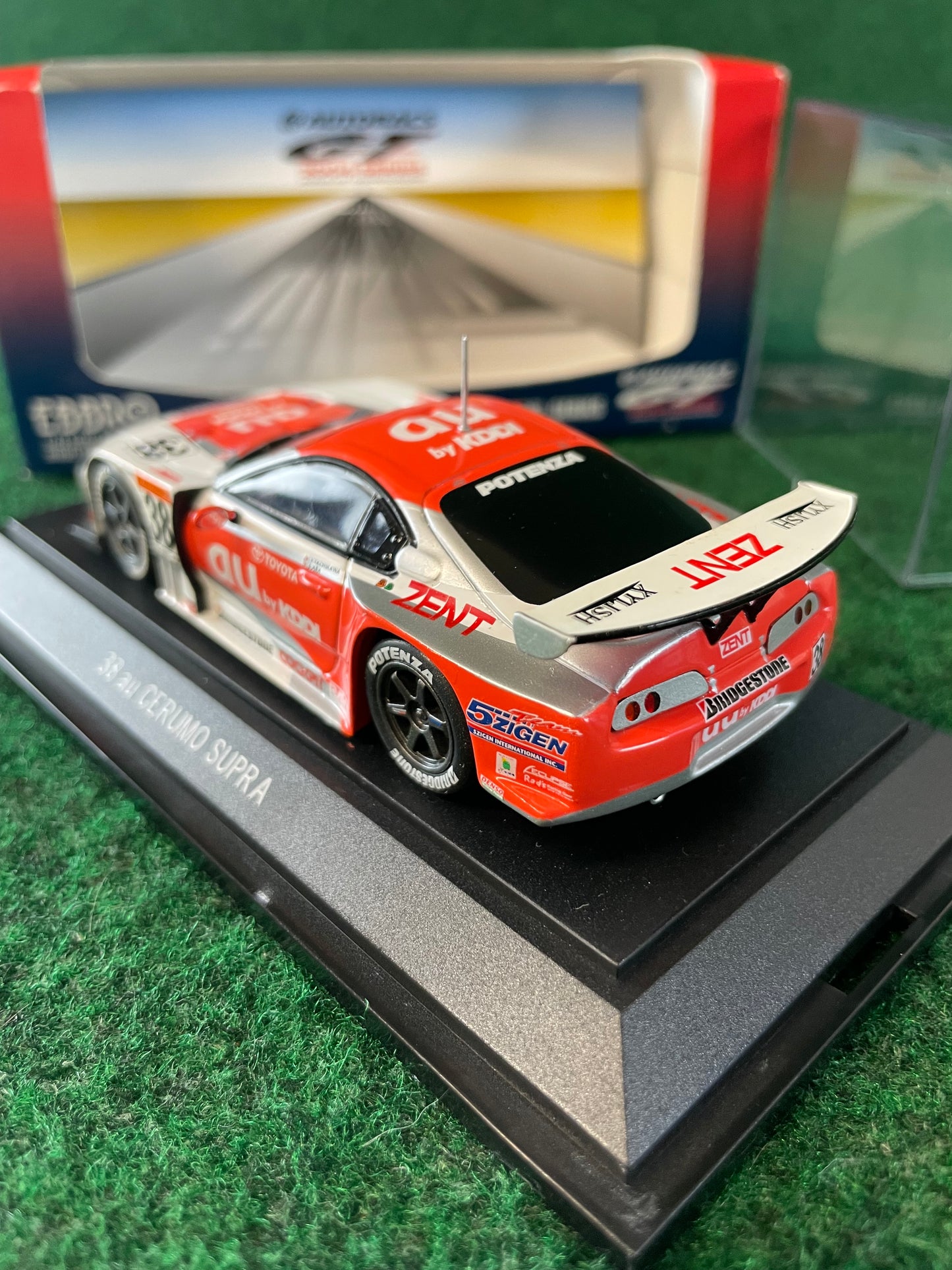 EBBRO - 2004 JGTC au Cerumo Toyota Supra 1/43 Scale Diecast