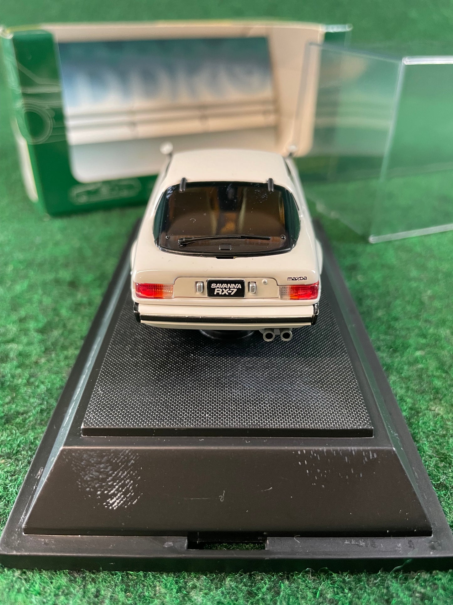 EBBRO Oldies - Mazda Savanna RX-7 1/43 Scale Diecast