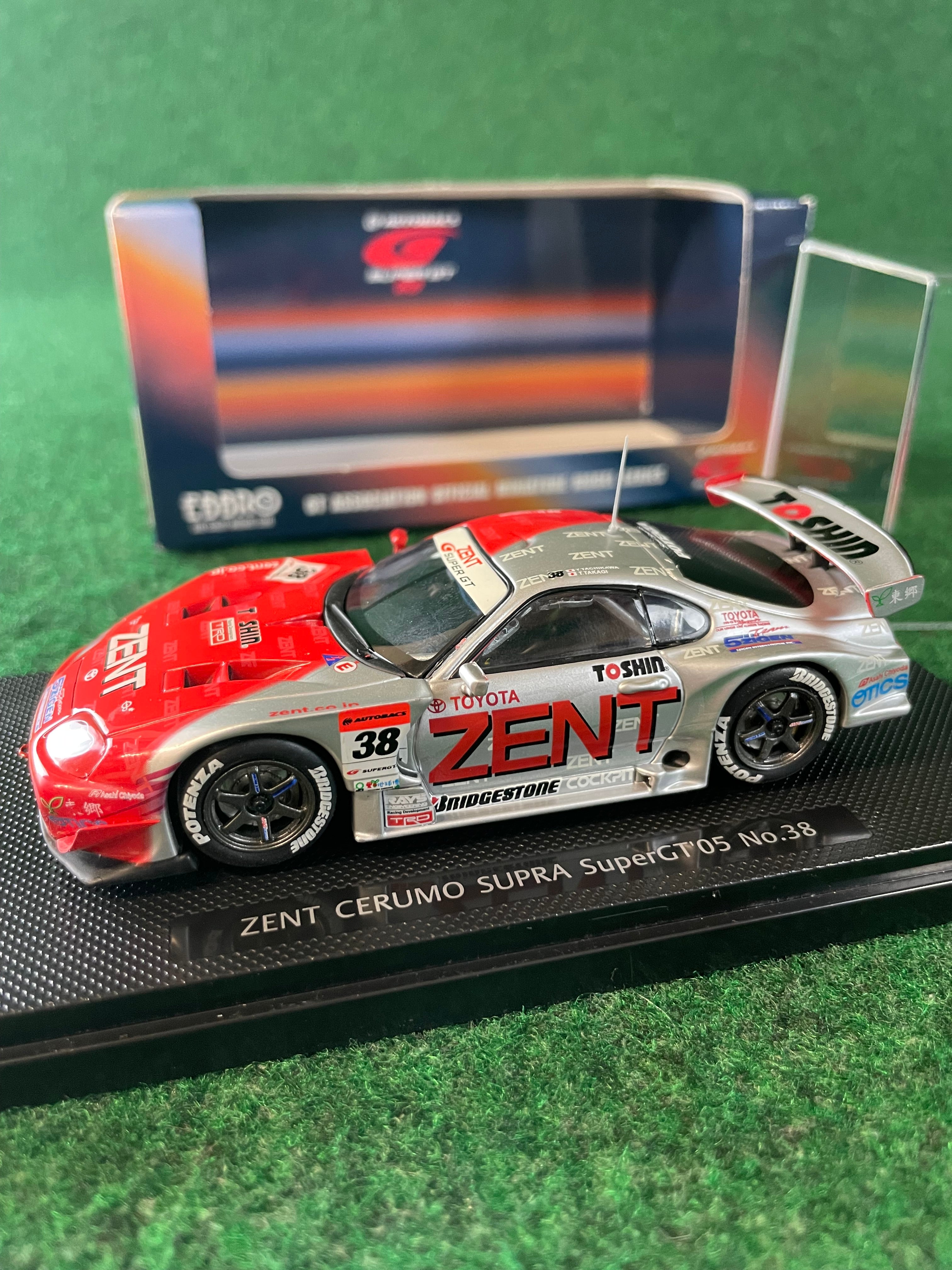 EBBRO - ZENT CERUMO 2005 Toyota Supra GT500 SuperGT No.38 1/43