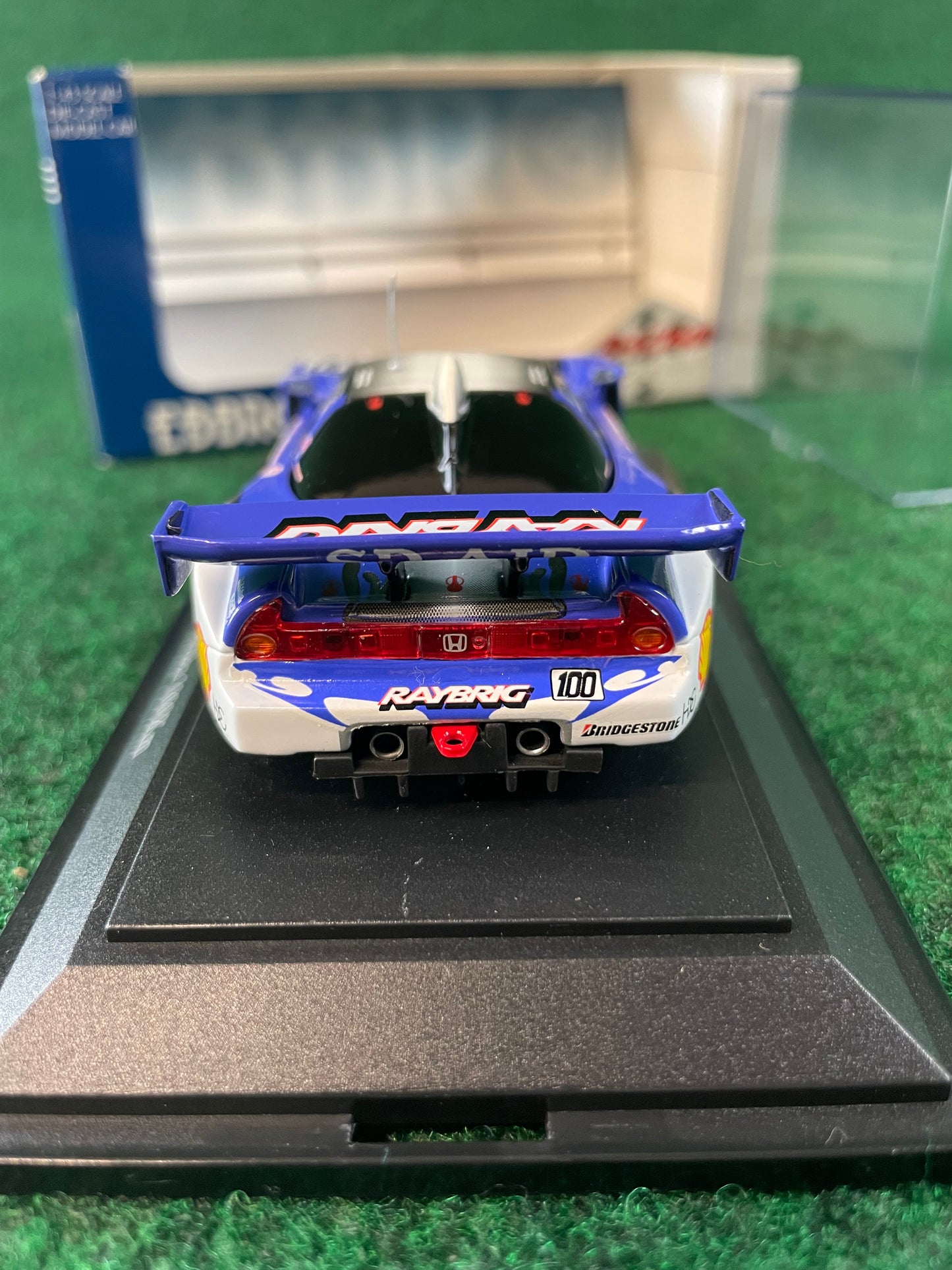 EBBRO Racing Car Collection: JGTC RAYBRIG 2004 Honda NSX Suzuka 1000km 1/43 Scale Diecast