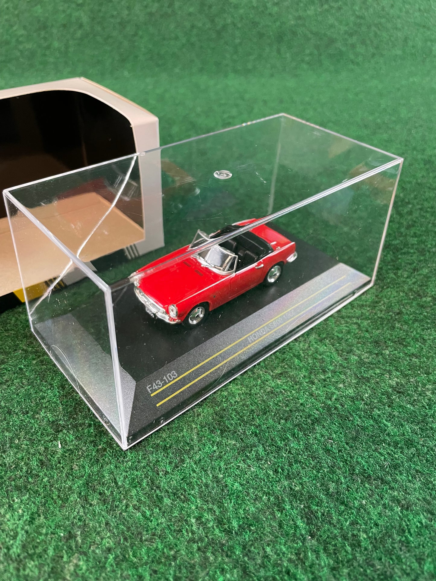 First43 Honda S800 Red Roof Open 1/43 Scale Diecast