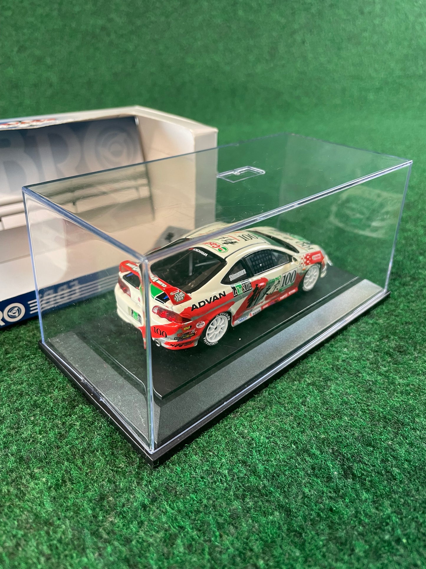 EBBRO Racing Car Collection - Verno Shin Tokyo Honda Integra Type R DC5 1/43 Scale Diecast
