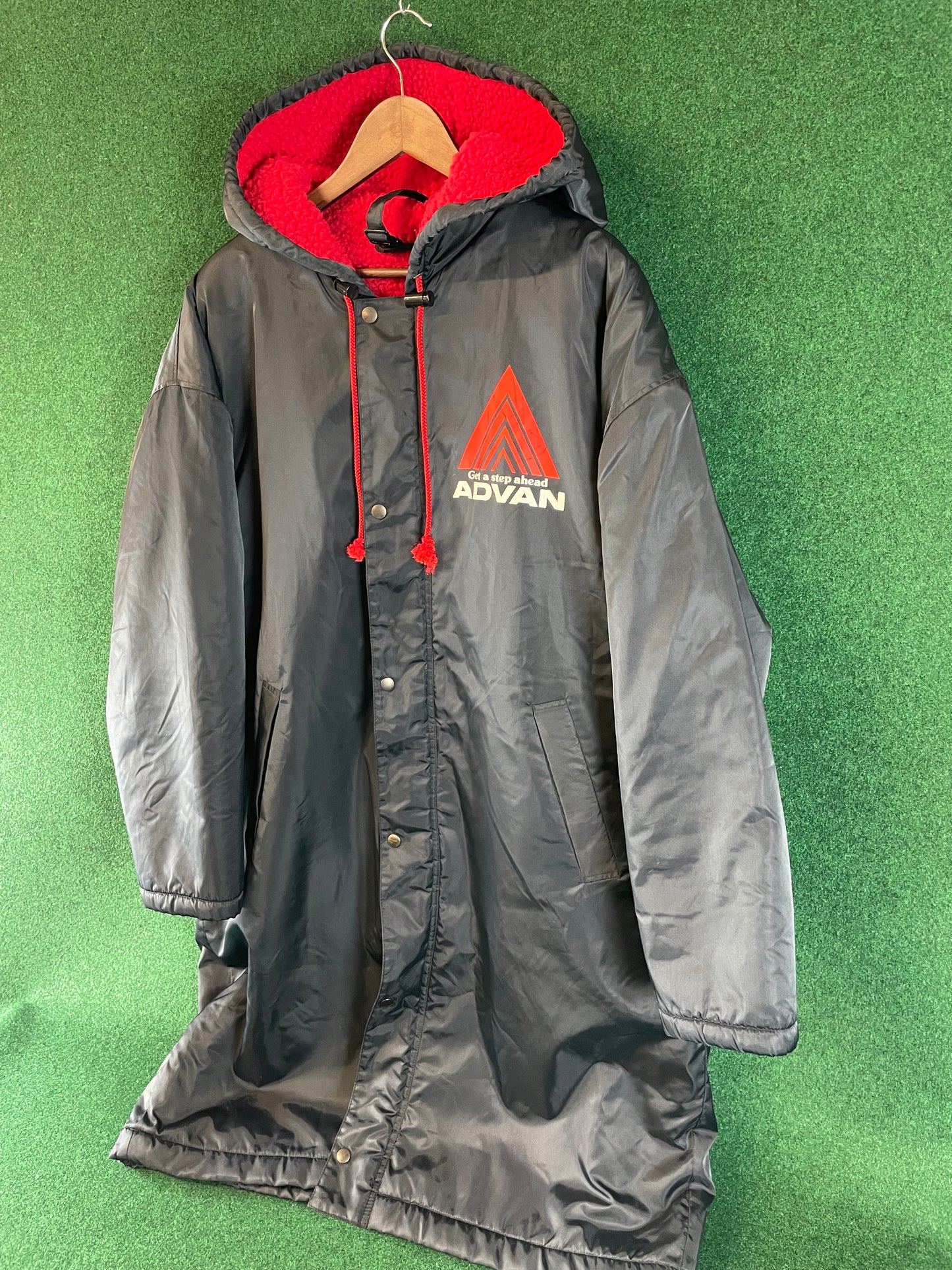 ADVAN - Get a Step Ahead Vintage Black Insulated Bench Coat