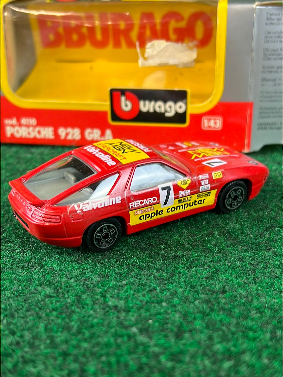 burago - Porsche 928 Diecast Toy Car Set of 3