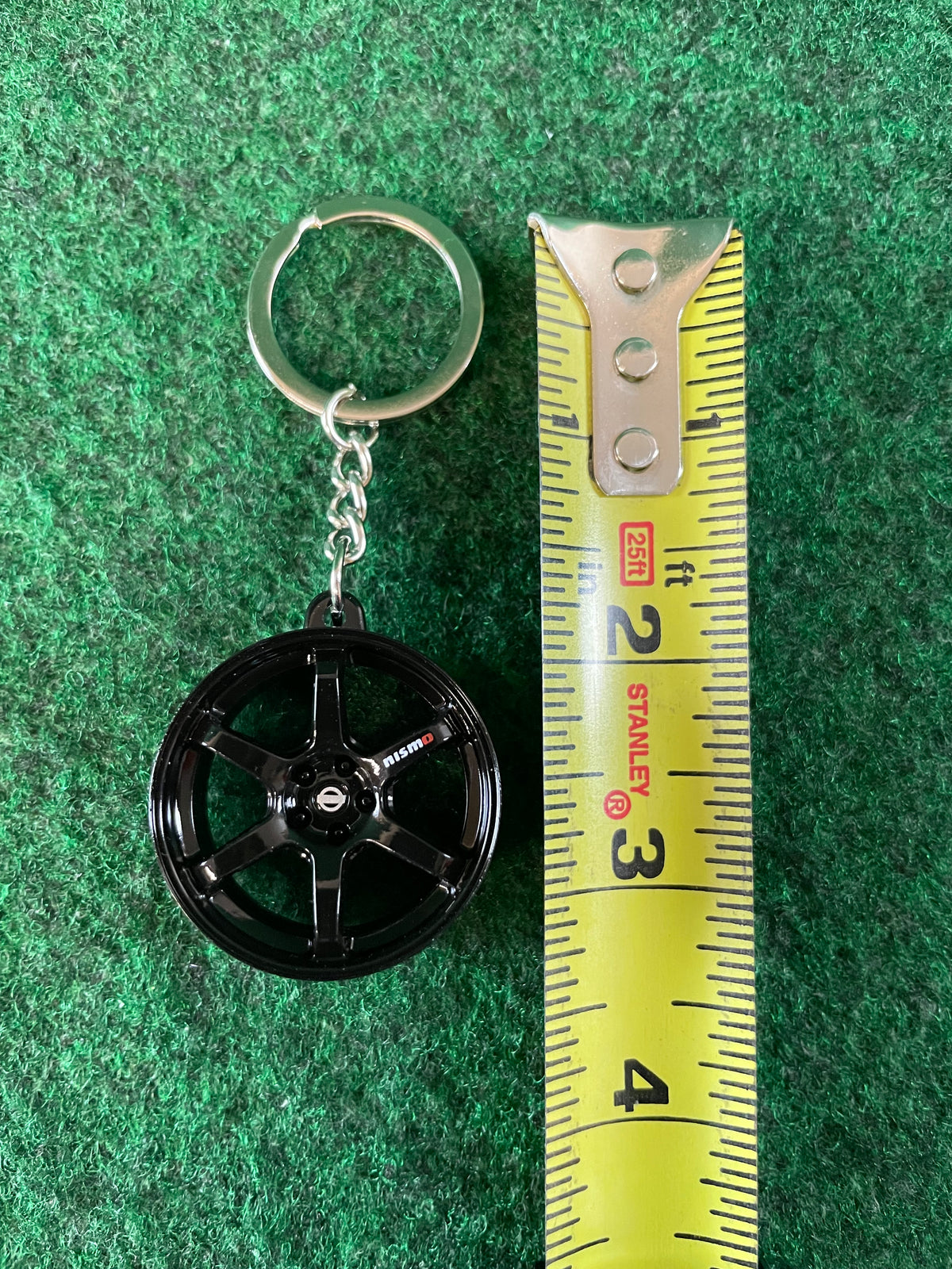 TC Juurokuhoi Vending Machine Nissan R35 GT-R NISMO Wheel Keychain