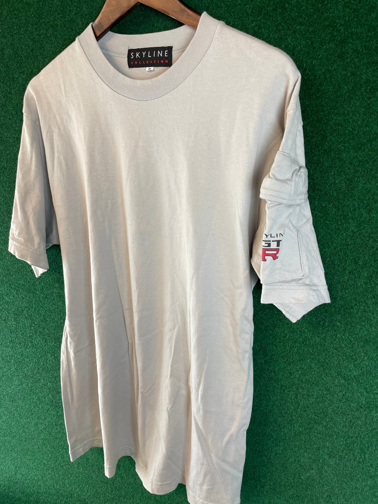 Skyline GT-R - SKYLINE Collection Vintage Grey Sleeve Pocket T-Shirt