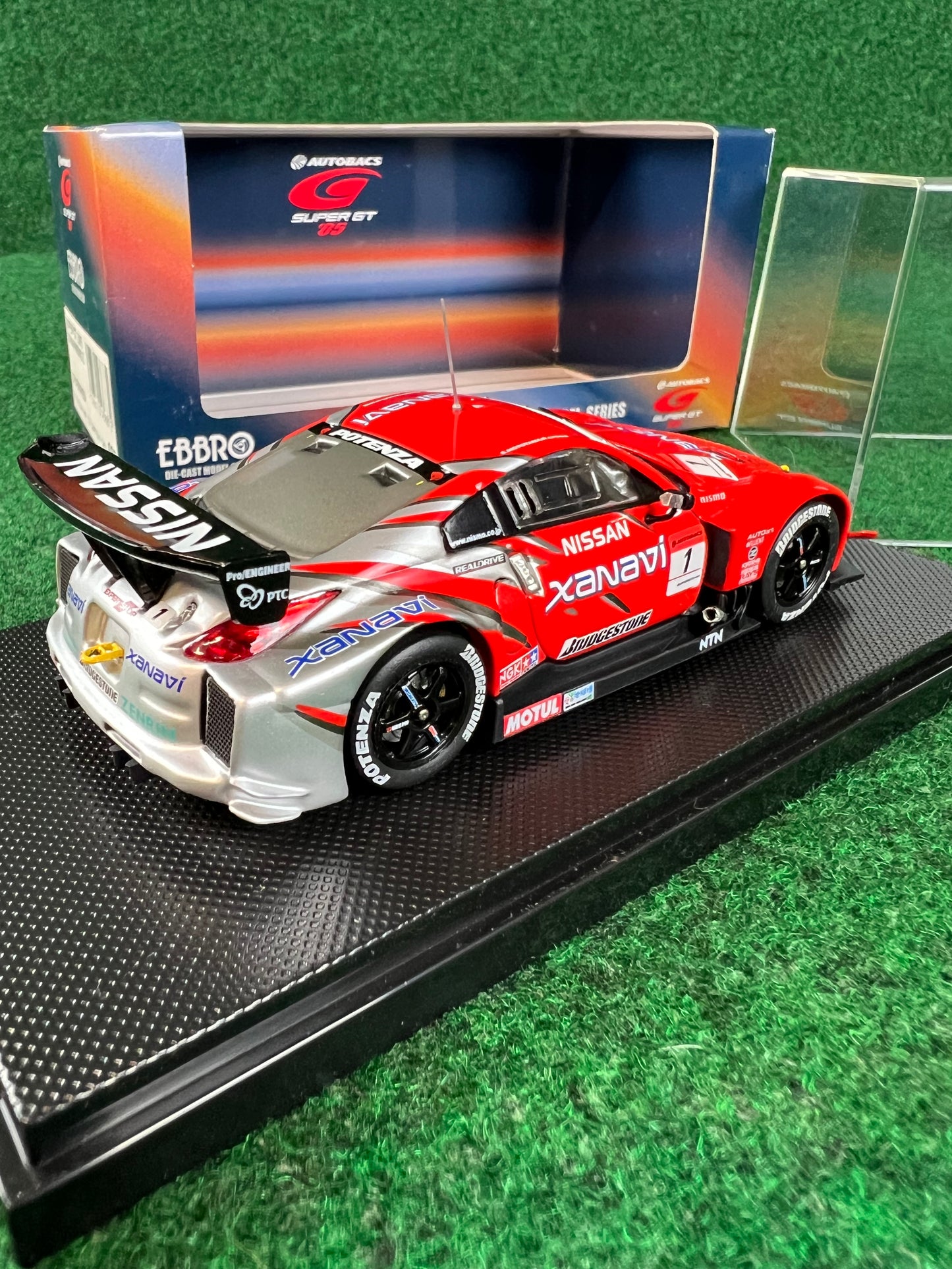 EBBRO SuperGT 2005 XANAVI Nismo Nissan Fairlady Z #1 1/43 Scale Diecast