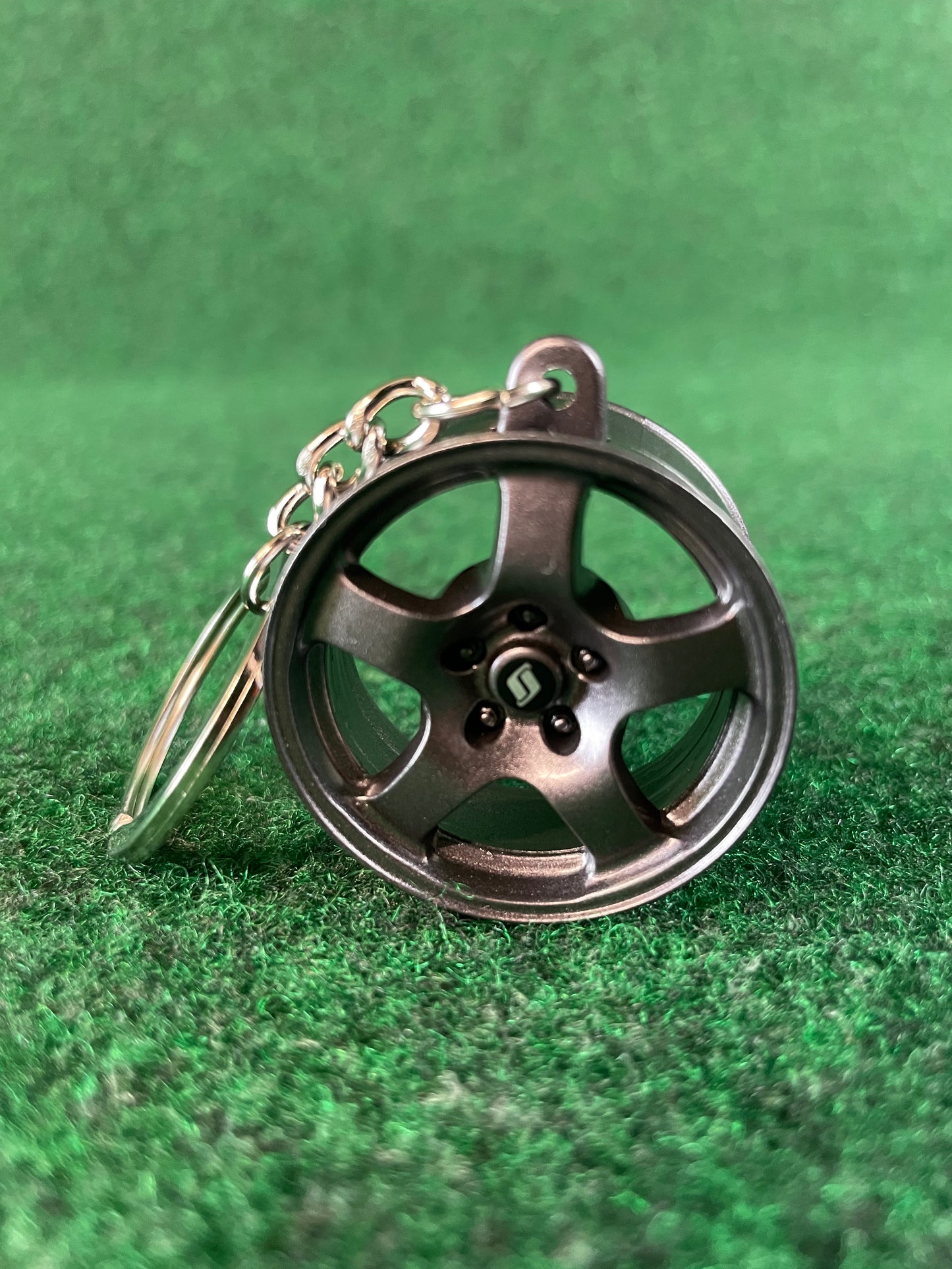 TC Juurokuhoi Vending Machine Nissan Skyline R32 GT-R Wheel Keychain
