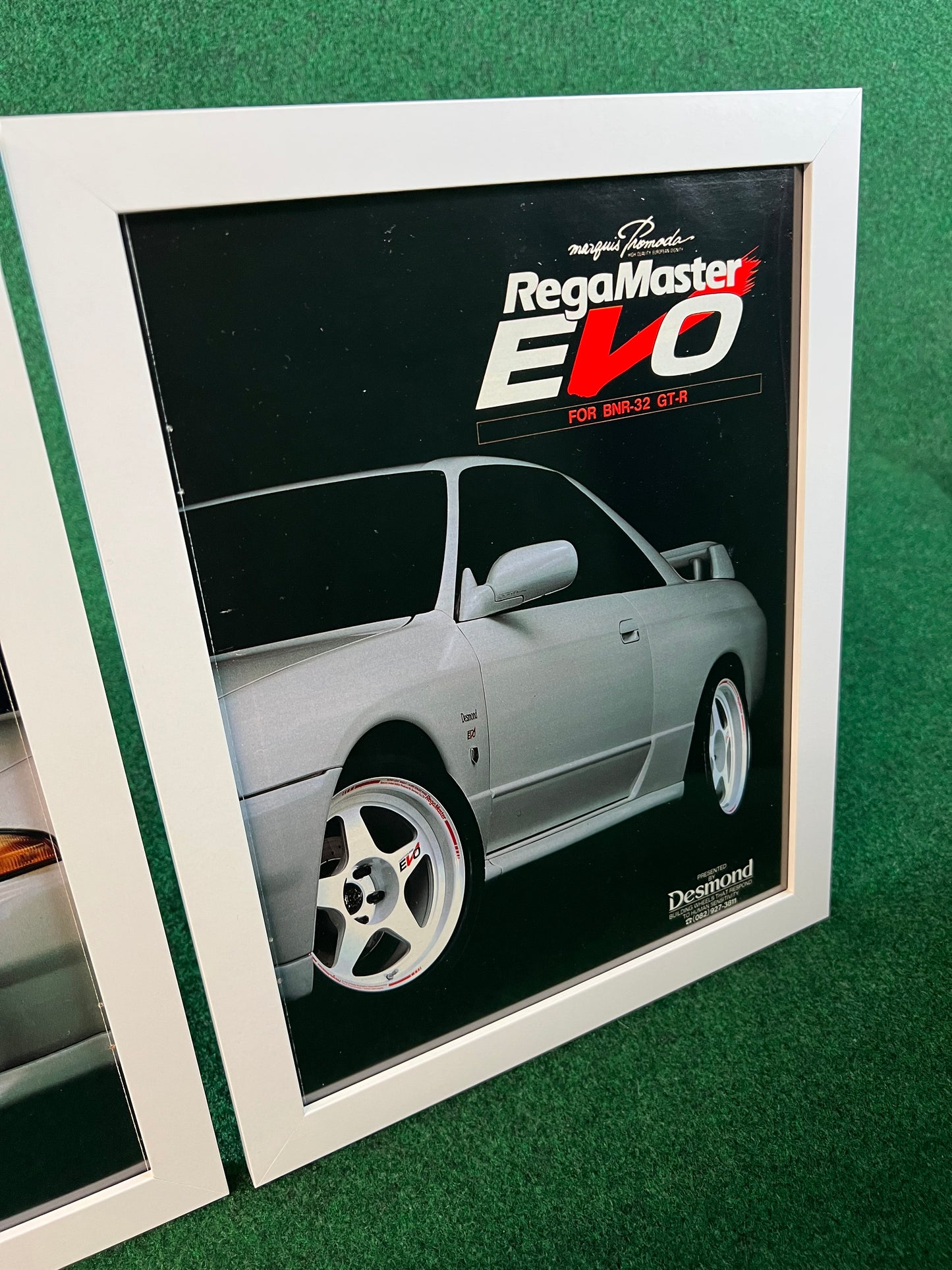 Desmond Regamaster EVO Wheels - Nissan Skyline R32 GT-R Specs Framed Advertisement Picture Set (1995)