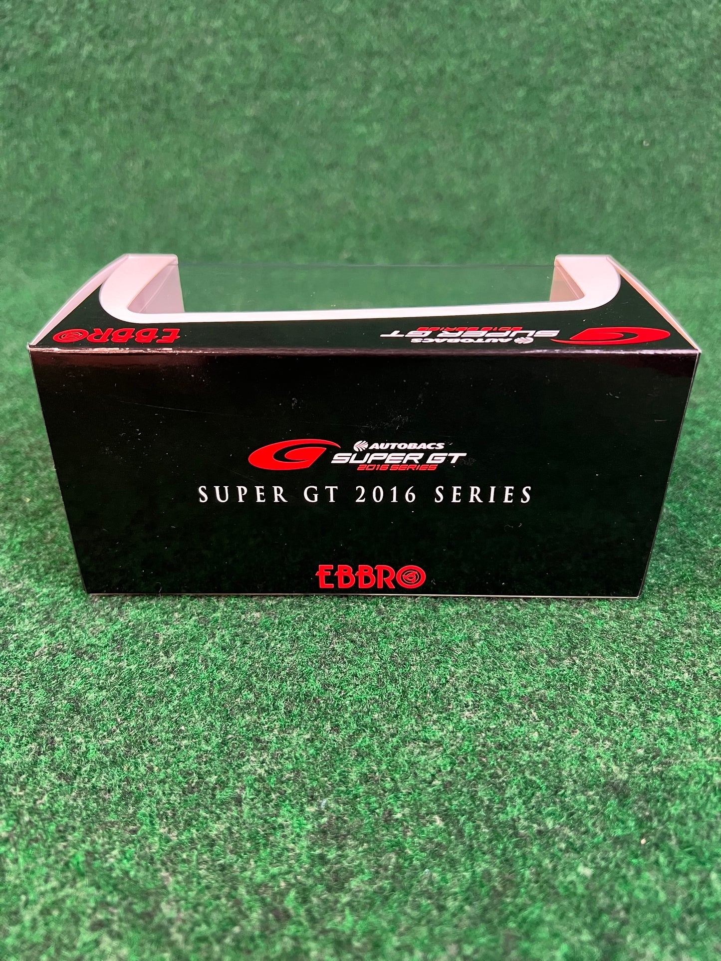EBBRO - SUPER GT 2016 Excellence Porsche 911 GT300 No. 33 1/43 Scale Diecast