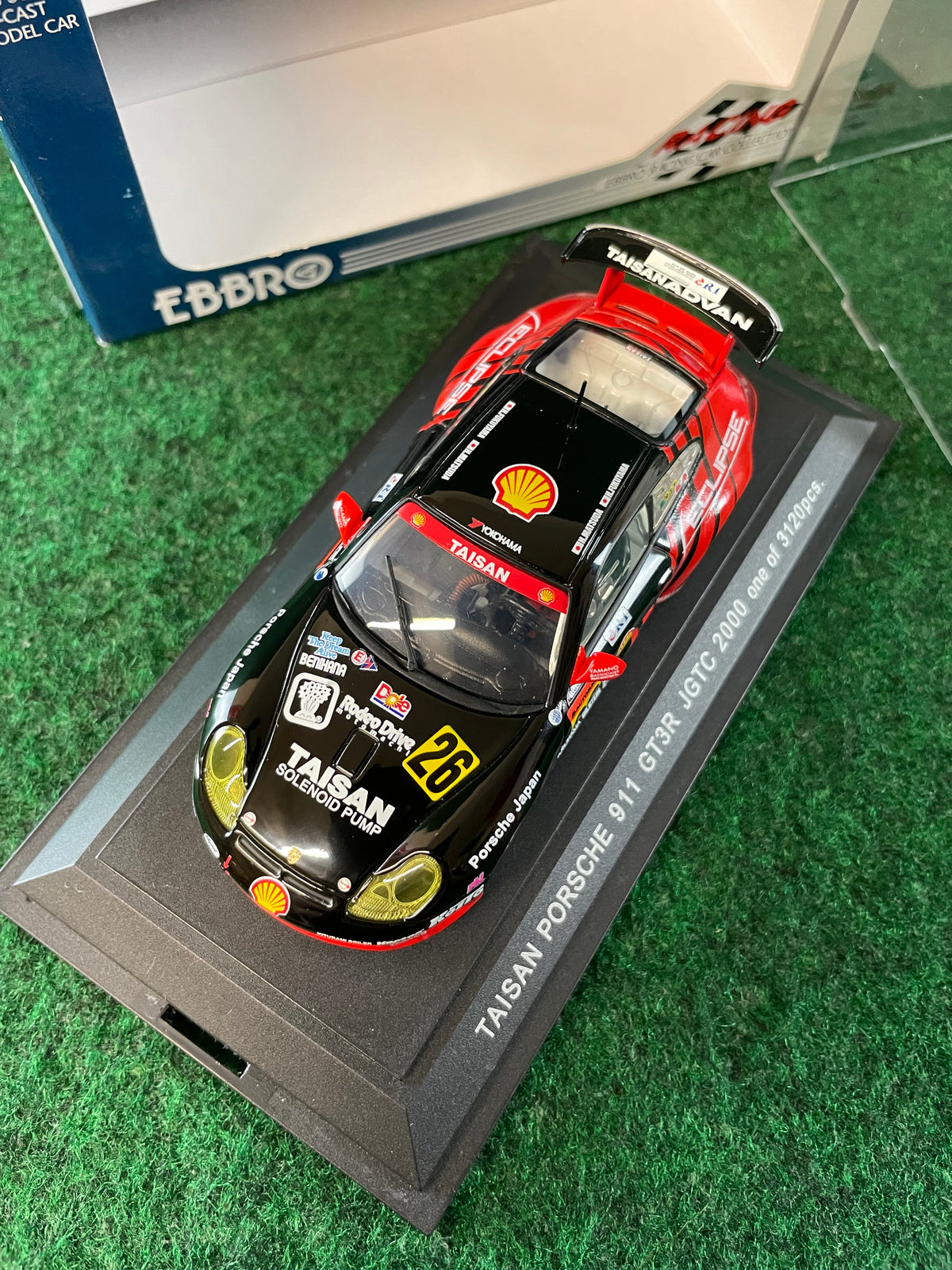 EBBRO Racing Car Collection - 2000 Taisan ADVAN Eclipse Porsche 911 GT3R 1/43 Scale Diecast