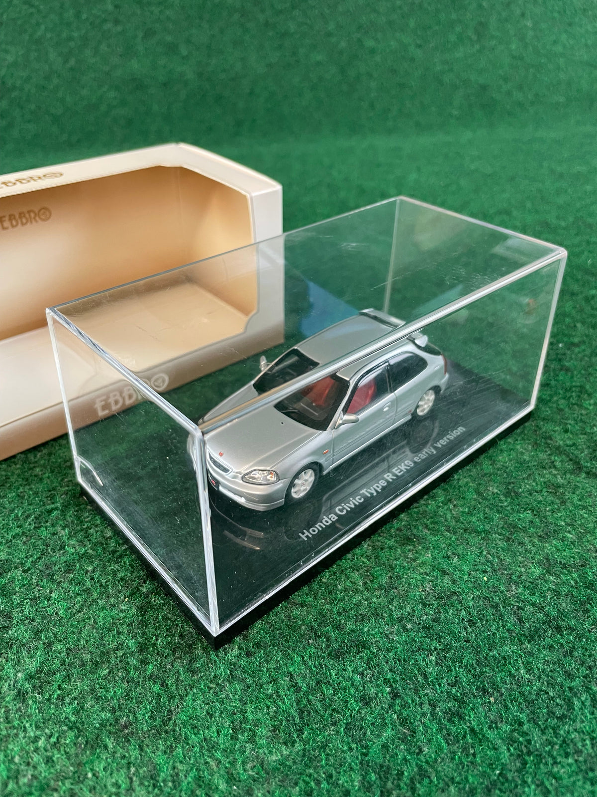 EBBRO Oldies - Honda Civic Type R EK9 Early Version (Silver) 1/43 Scale Diecast