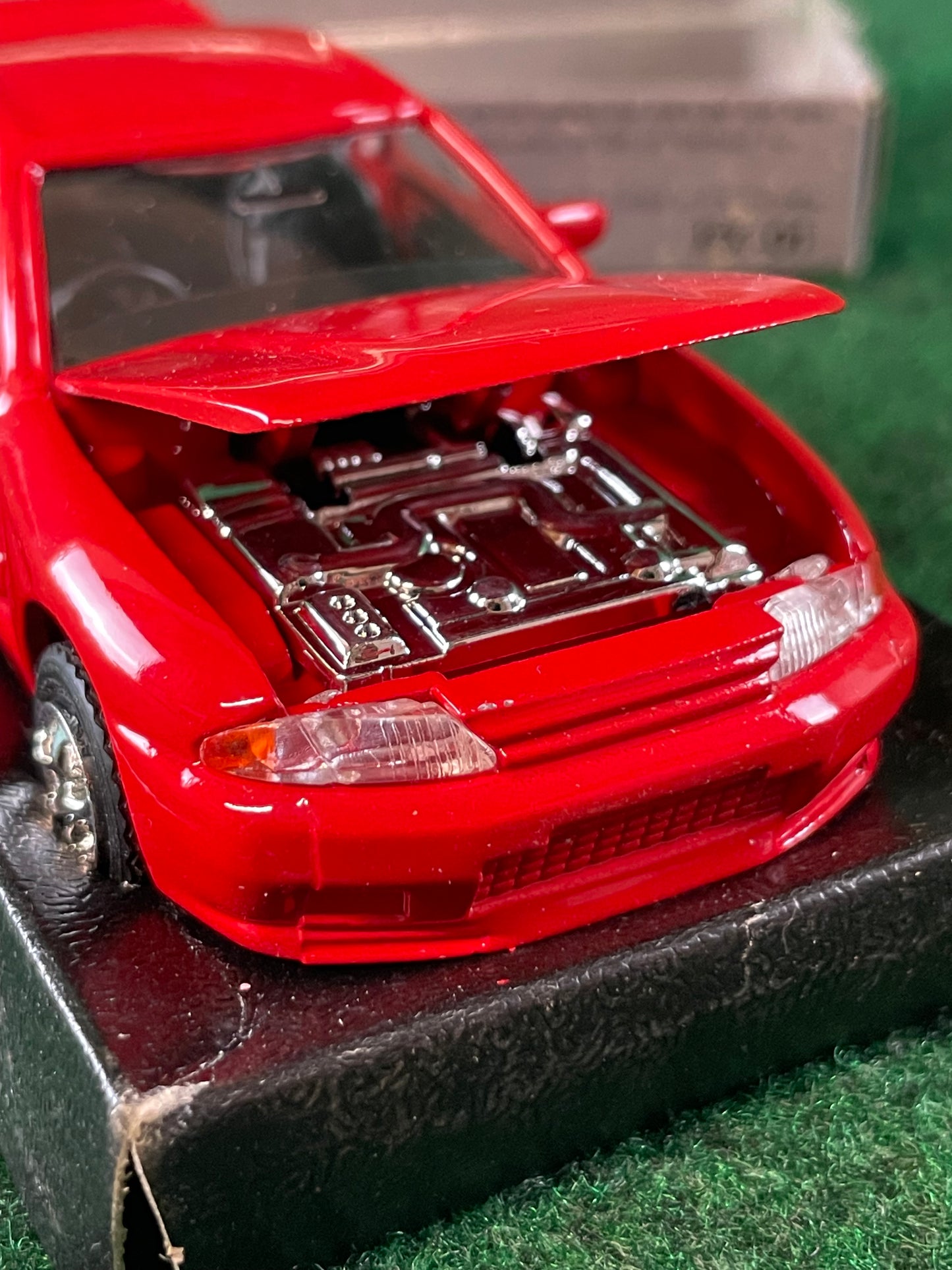 Diapet - Red Nissan Skyline R32 GT-R 1/40 Scale Diecast