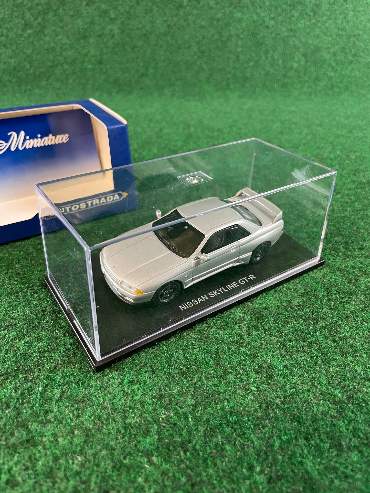 Autostrada - Nissan Skyline R32 GT-R (Silver) 1/43 Scale Diecast