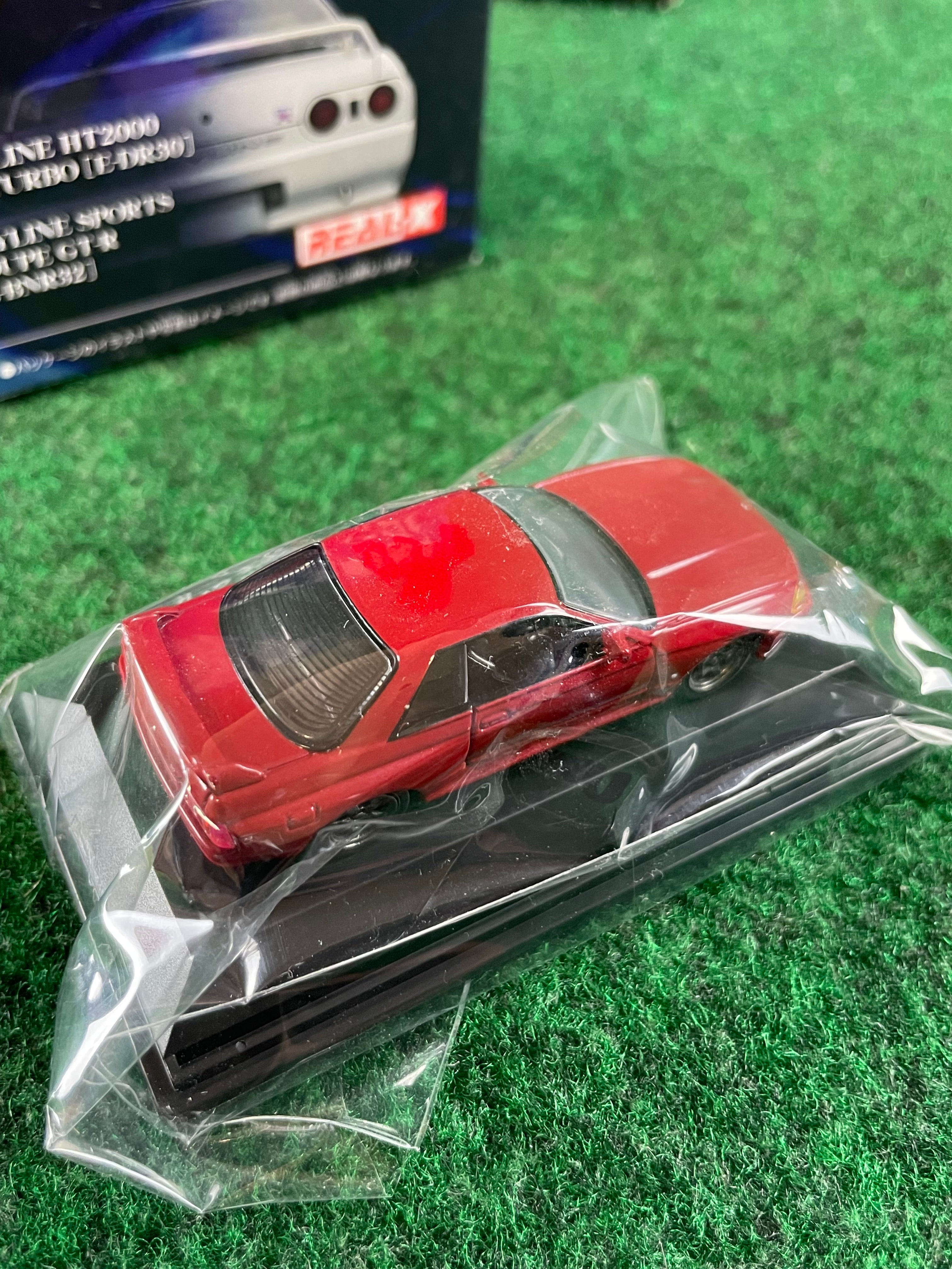Nissan Skyline R32 GT-R (KYOSHO, SEGA & RealX) Model & Diecast Car