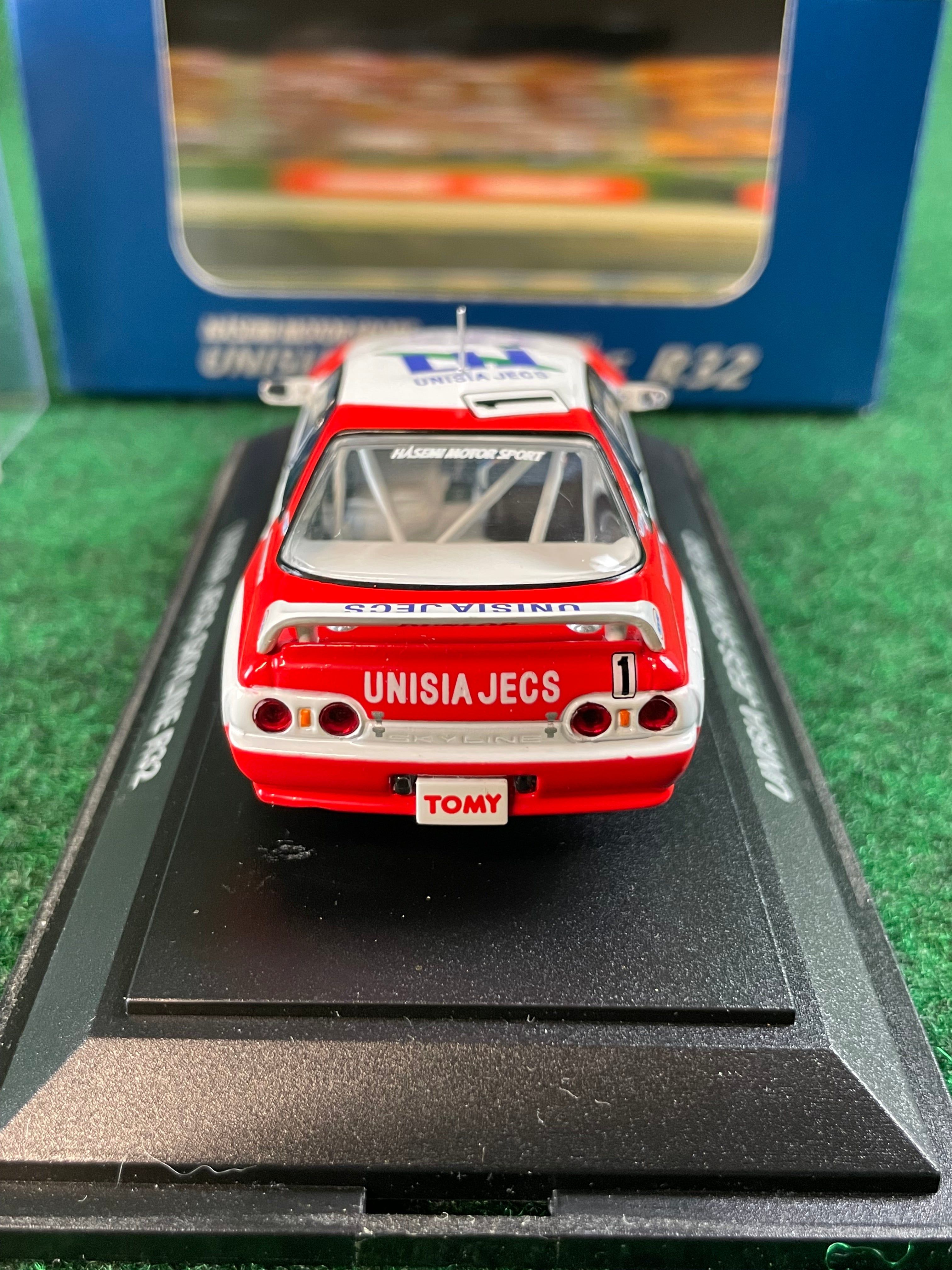 EBBRO Tomy - Hasemi Motor Sport Unisia JECS Group A Nissan Skyline
