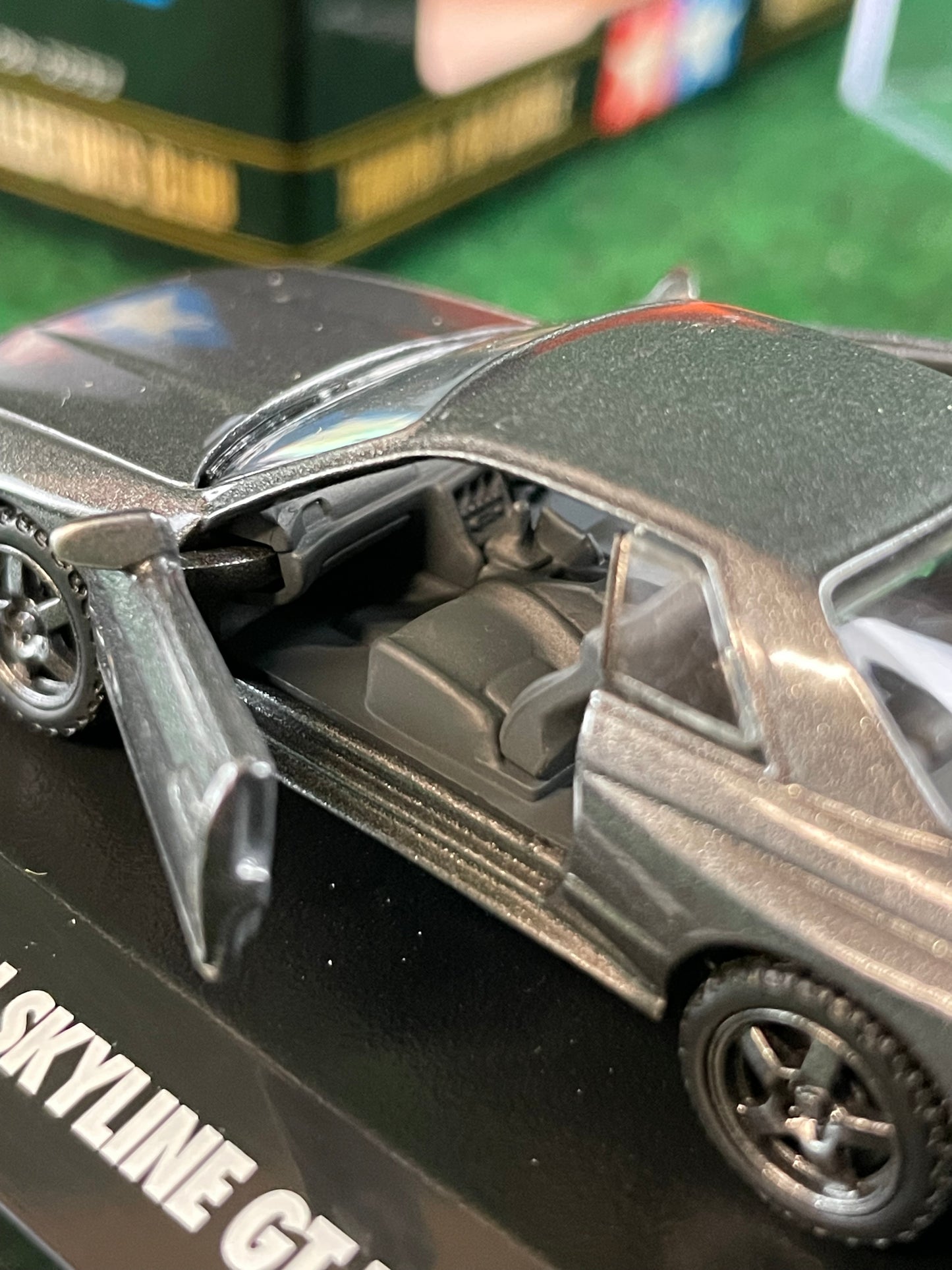 TAMIYA - Collector’s Club Nissan Skyline R32 GT-R 1/64 Scale Diecast