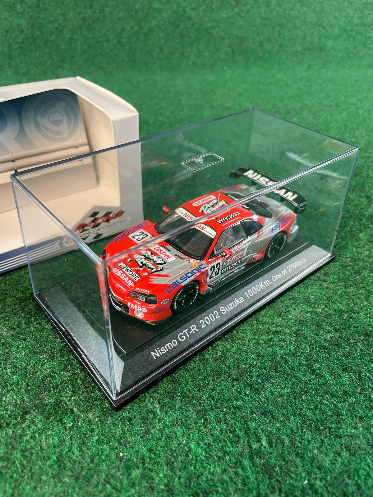 EBBRO Racing Car Collection - 2002 Castrol Pitwork Nissan Skyline R34 GT-R Suzuka 1000km 1/43 Scale Diecast