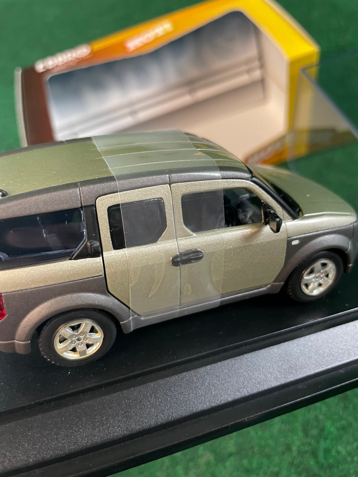 EBBRO HOT - Honda Element SHORELINE BAGE METALLIC 1/43 Scale Diecast