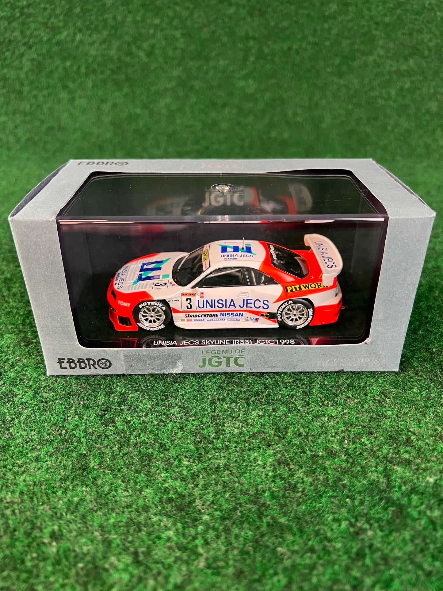 EBBRO Legends of JGTC - 1998 Unisia JECS Nissan Skyline R33 GTR 1/43 Scale Diecast