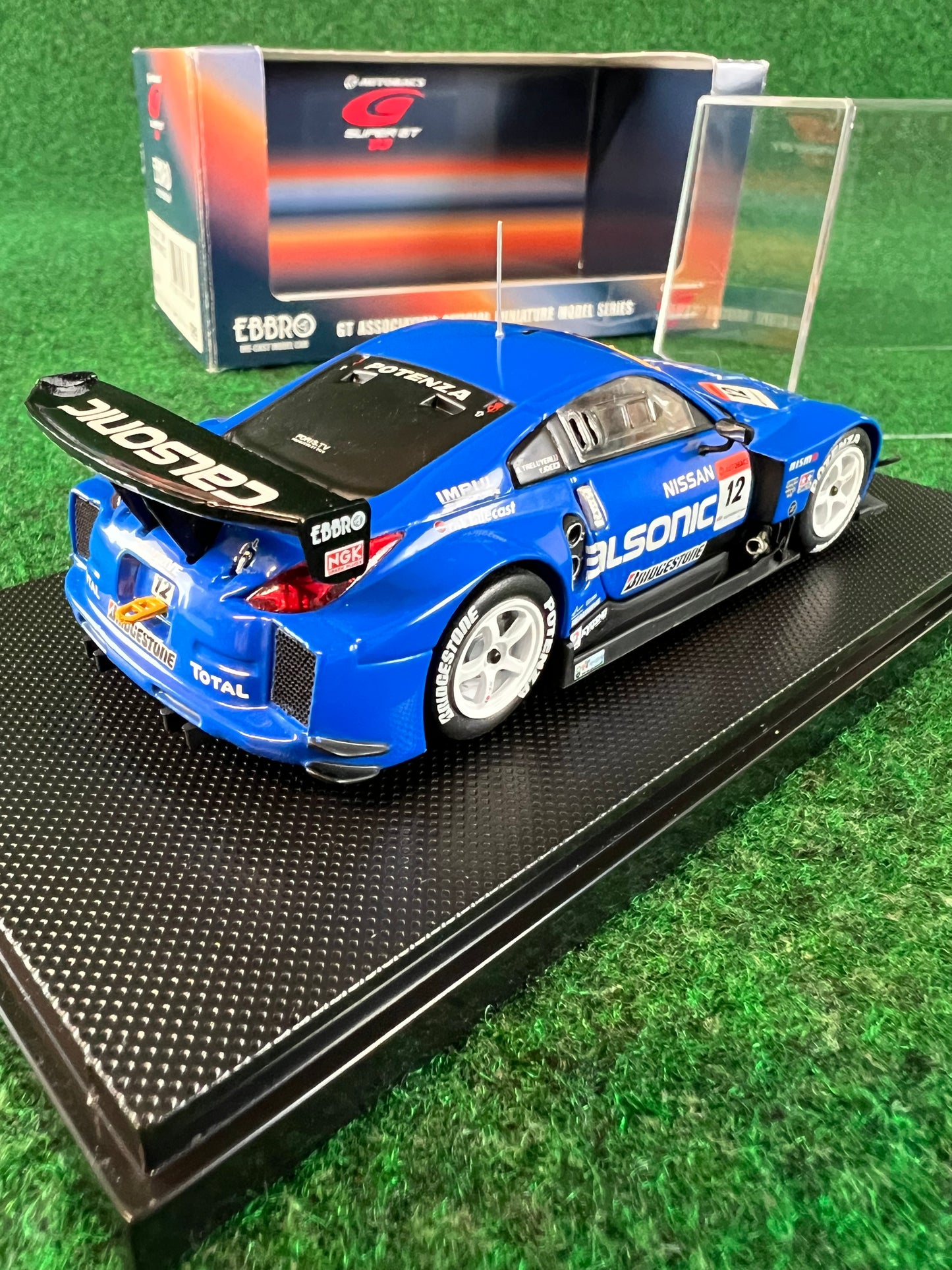 EBBRO - 2005 SuperGT Calsonic Nissan Fairlady Z 1/43 Scale Diecast