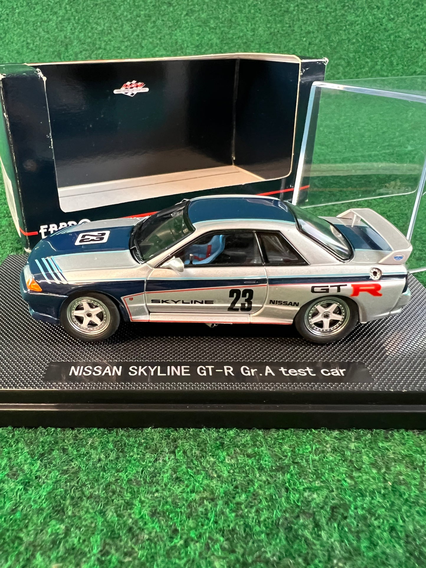 EBBRO Racing Car Collection Nissan Skyline R32 GTR Gr.A Test Car 1/43 Scale Diecast
