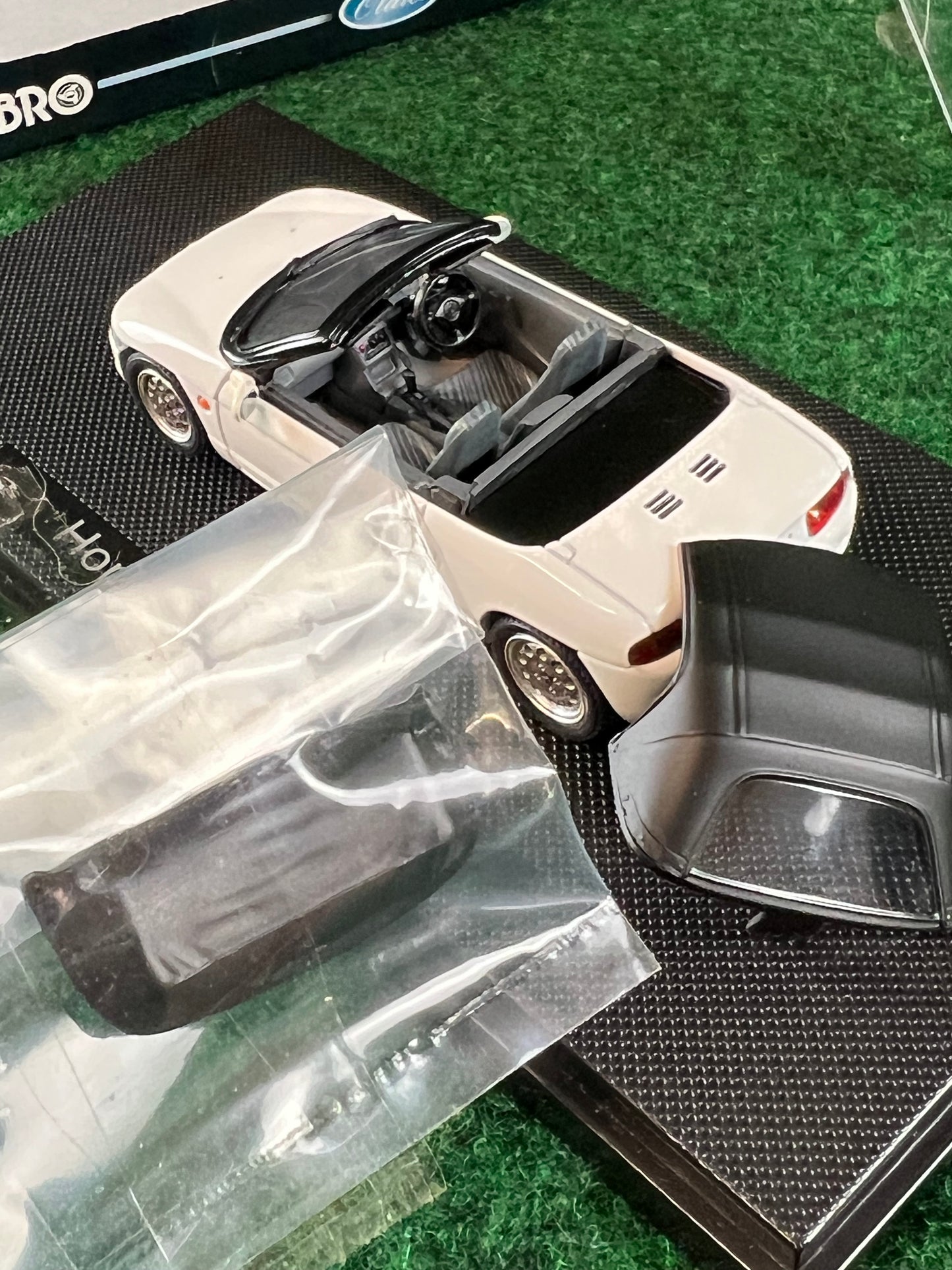 EBBRO Oldies - 1991 Honda Beat White Convertible 1/43 Scale Diecast