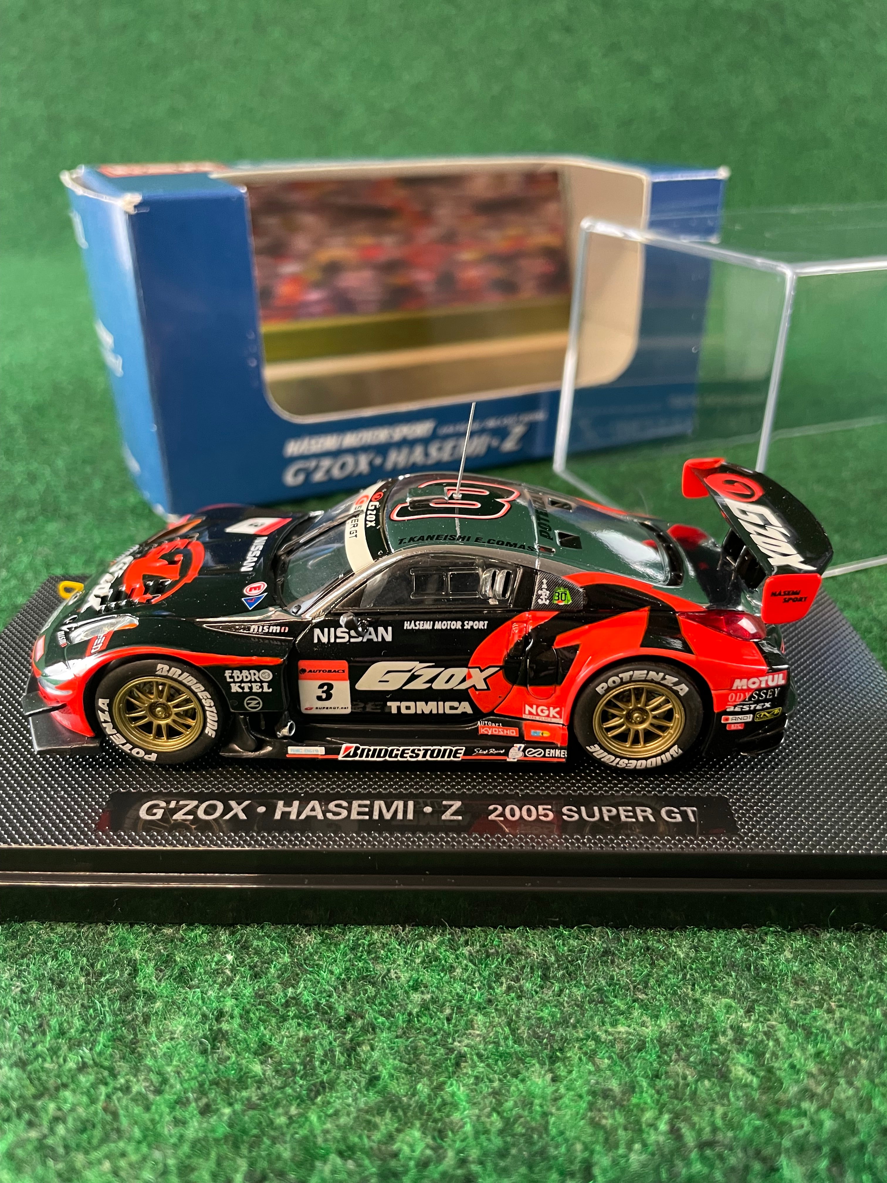 Tomy EBBRO - SuperGT G'Zox Hasemi Nissan Fairlady Z 1/43 Scale