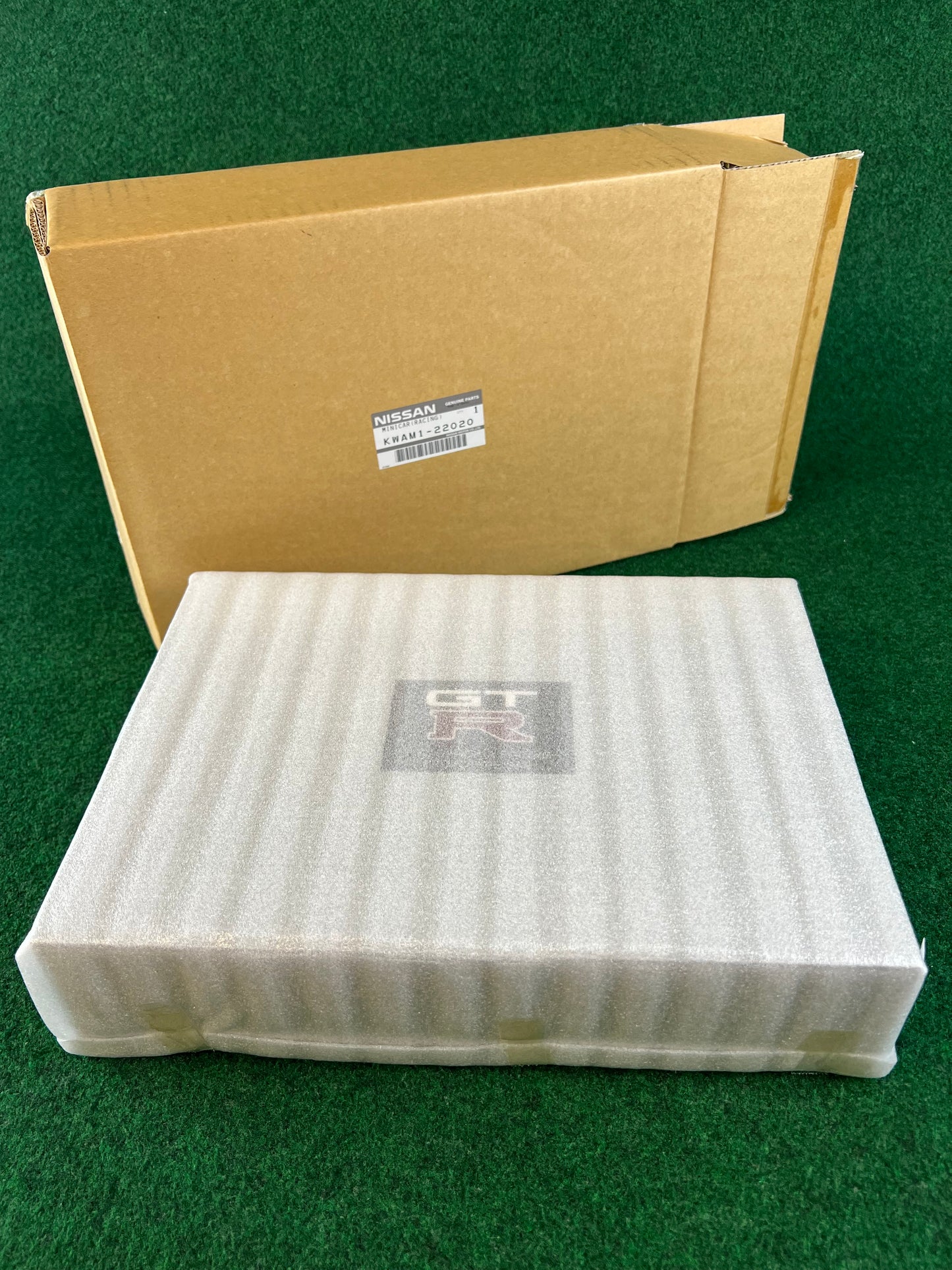 EBBRO - Nissan Skyline R32 GT-R Group A Prototype Limited Edition & Autographed 1/43 Scale Diecast Car