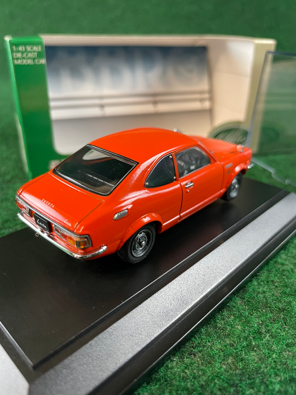 EBBRO Oldies - Toyota Corolla Levin TE27 Orange 1/43 Scale Diecast