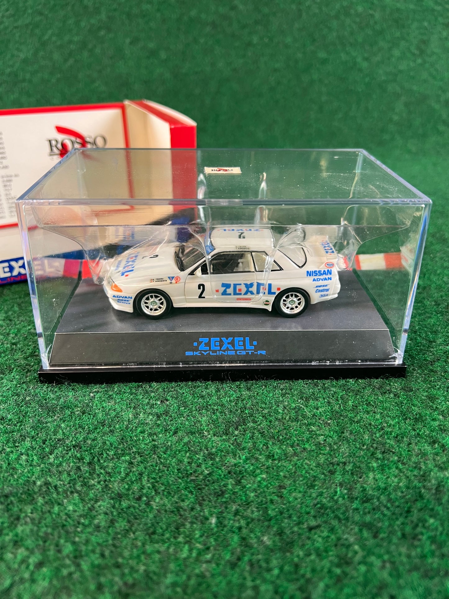 ROSSO - Zexel No. 2 Nissan Skyline R32 GT-R 1/43 Scale Model Car