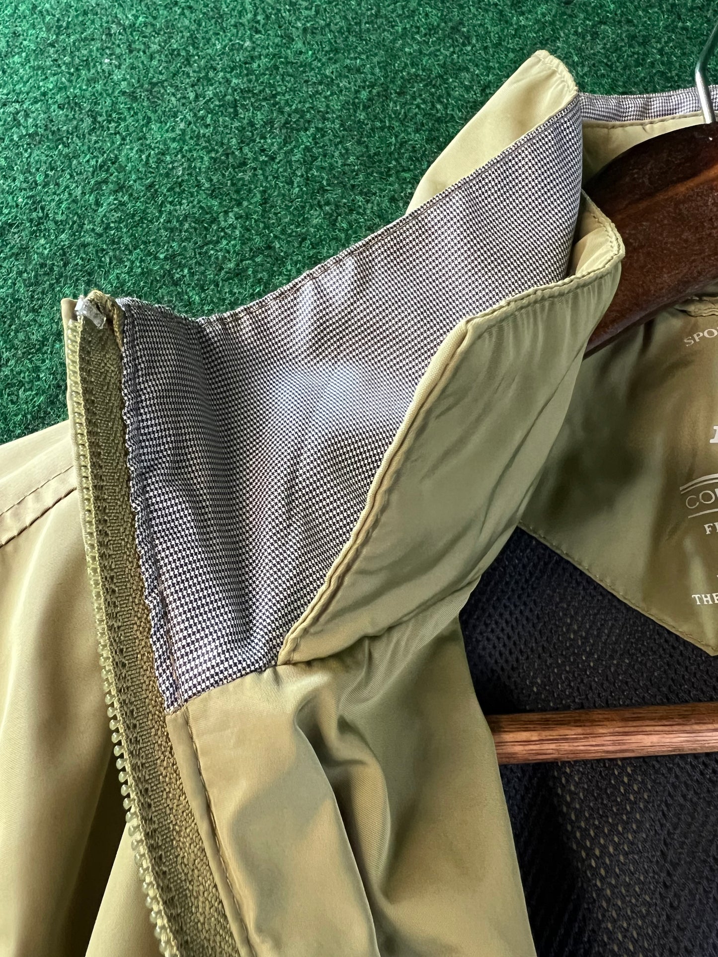 DUNLOP Motorsport -“Sports Oriented Since 1888” Olive Green Windbreaker Zip Up Jacket - LL