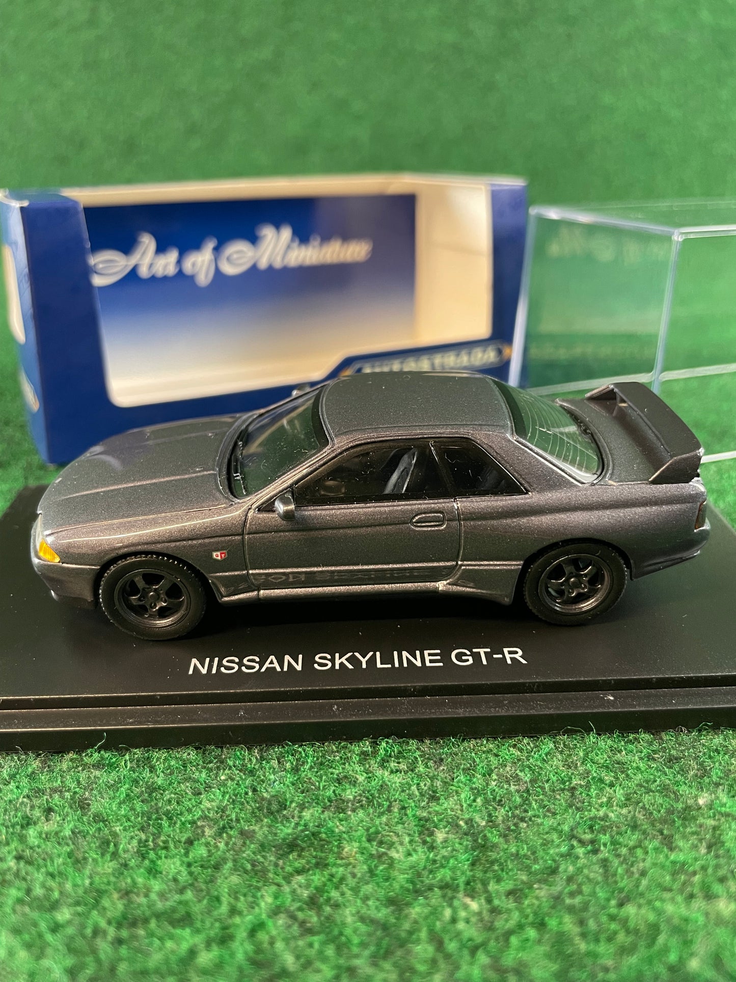 Autostrada - Nissan Skyline R32 GT-R (Gunmetal Gray) 1/43 Scale Diecast