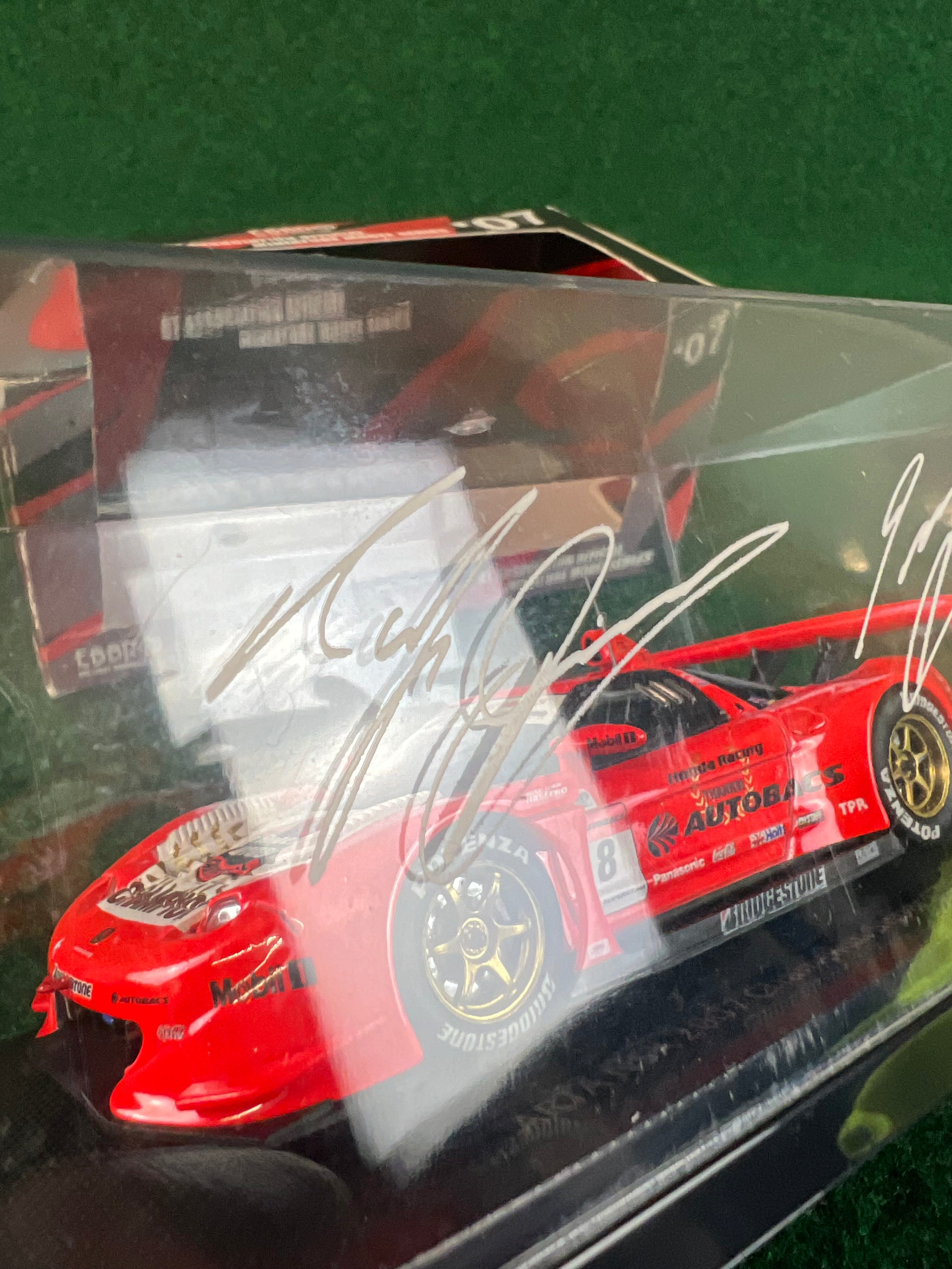 EBBRO - SuperGT 2007 ARTA NSX Championship Car with Signature