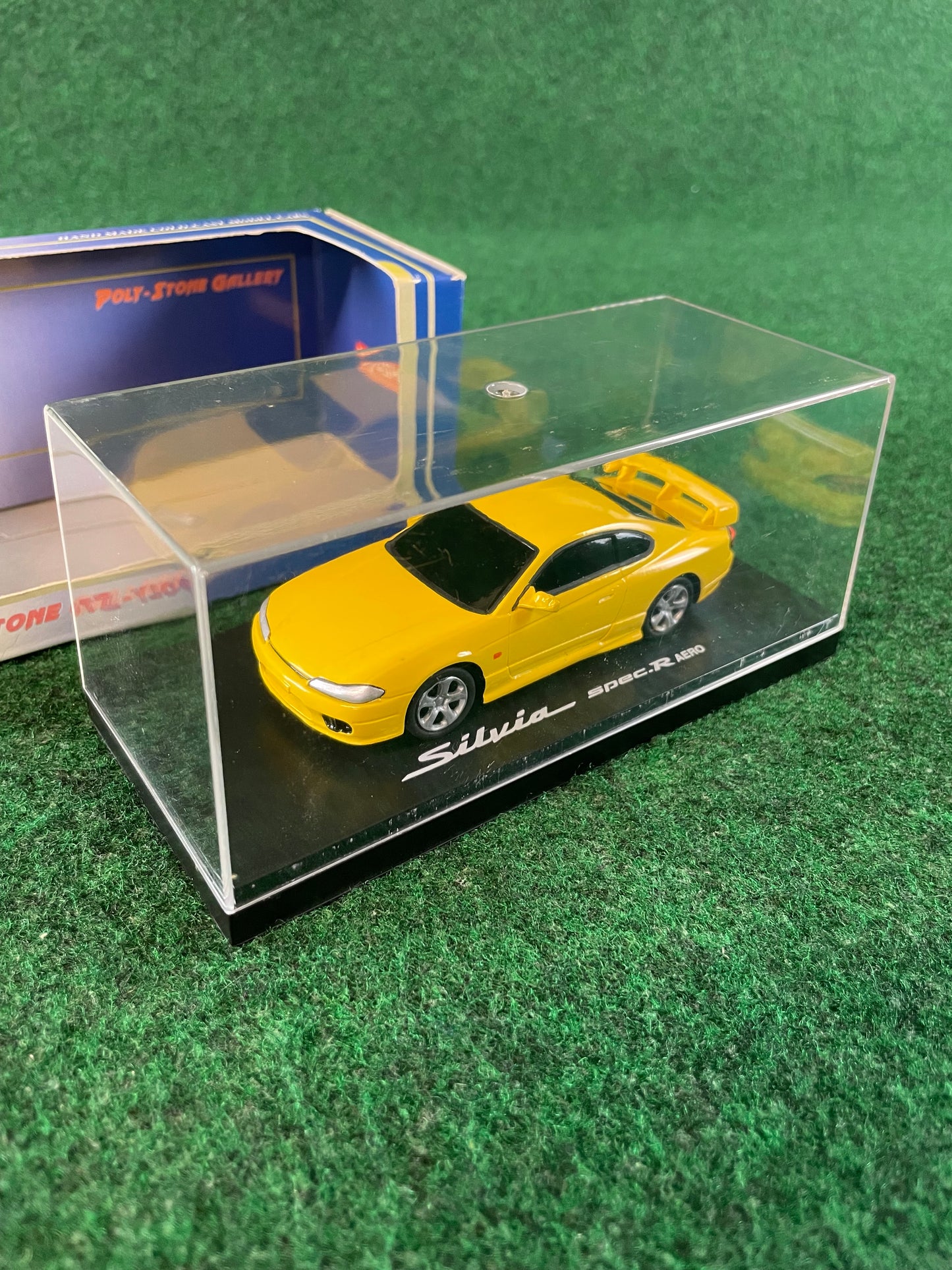 KYOSHO Poly-Stone Gallery Nissan Silvia S15 (Yellow) 1/43 Scale Model Diecast Car