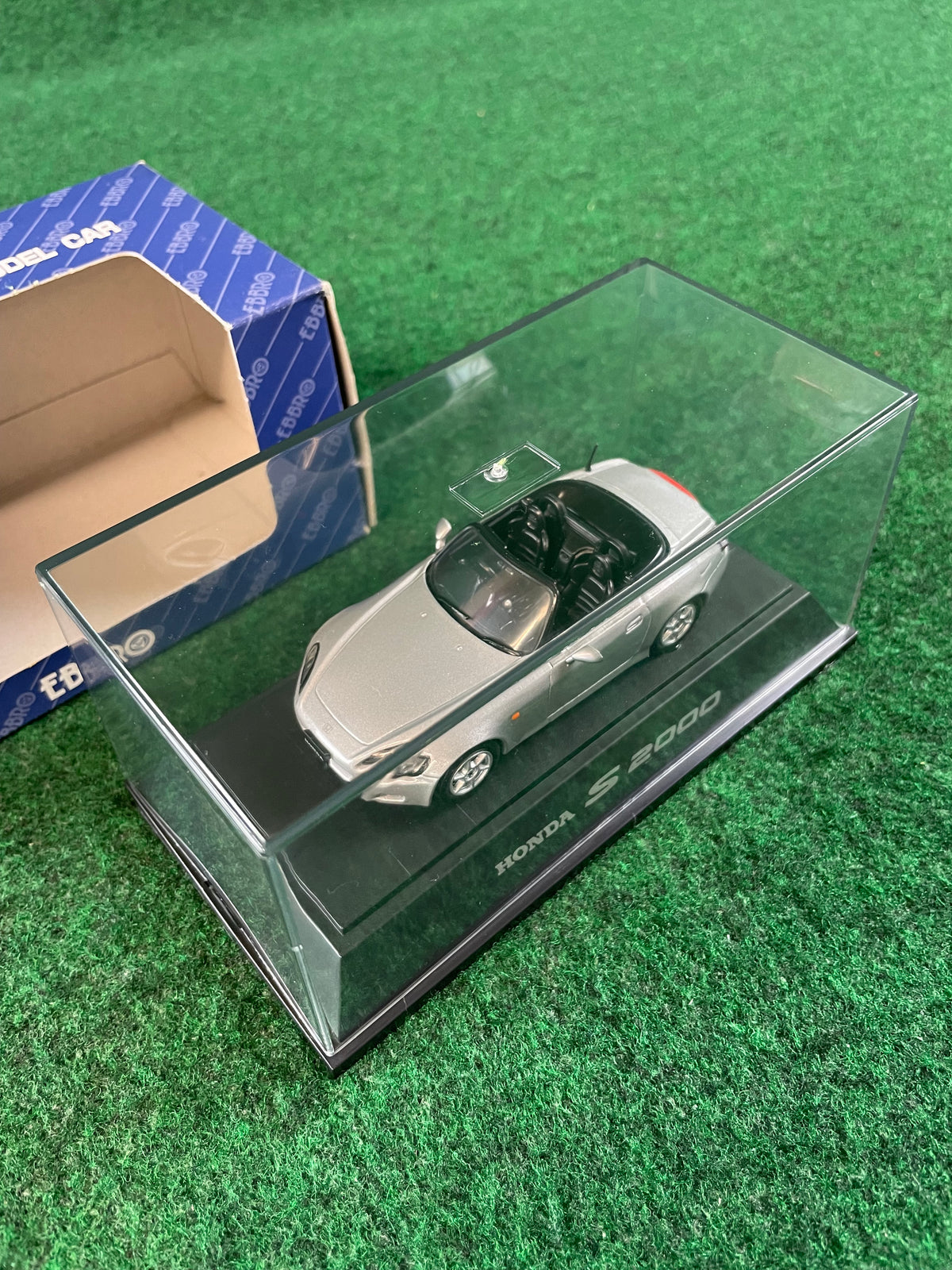 EBBRO 1999 Honda S2000 (Silverstone Silver) 1/43 Scale Diecast