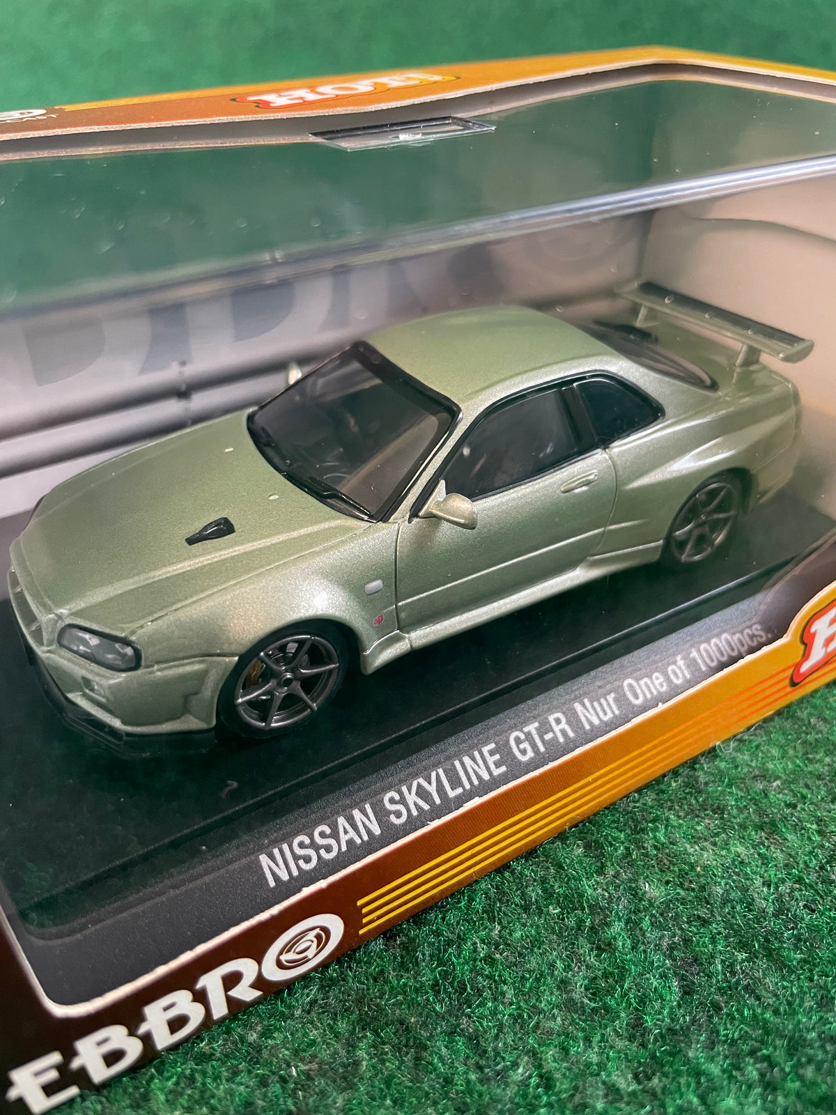 EBBRO HOT! Nissan Skyline R34 GT-R VSPEC II Nur 1/43 Diecast