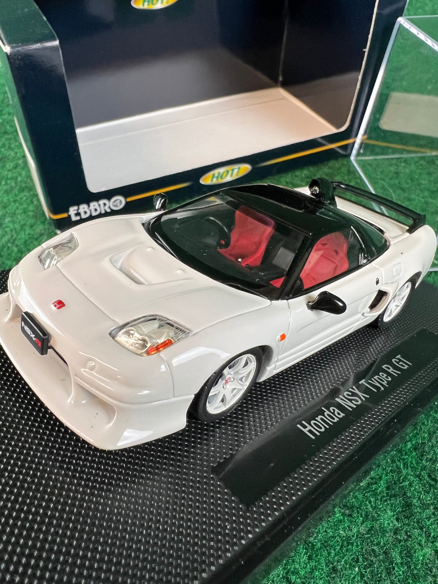 EBBRO Hot! - Honda NSX Type R GT 1/43 Scale Diecast