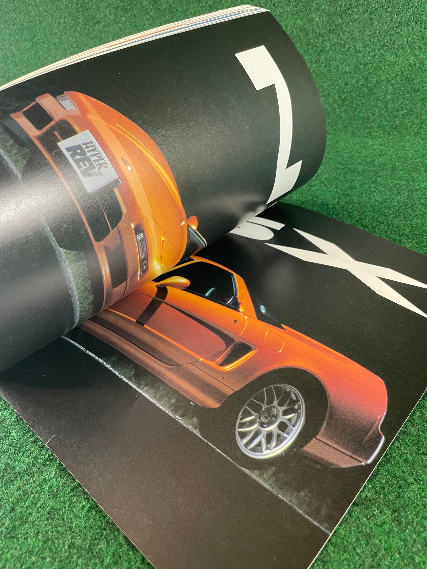 Hyper Rev Magazine - Honda NSX Vol. 32 No. 1