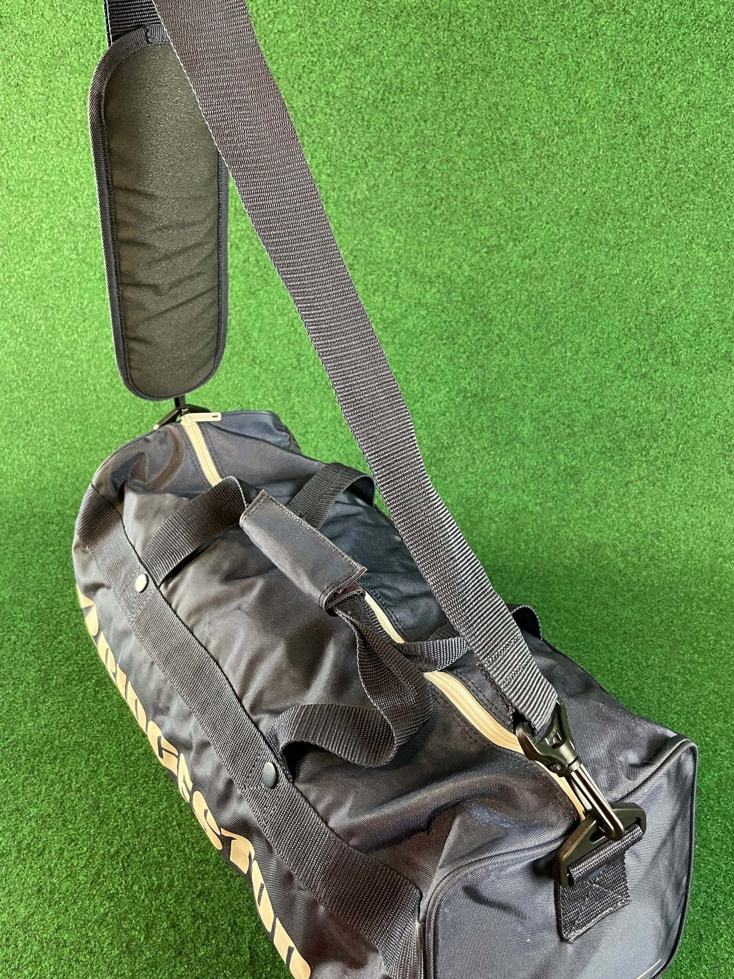 BRIDGESTONE - Vintage Navy Blue w/ White Lettering Red Duffle Bag