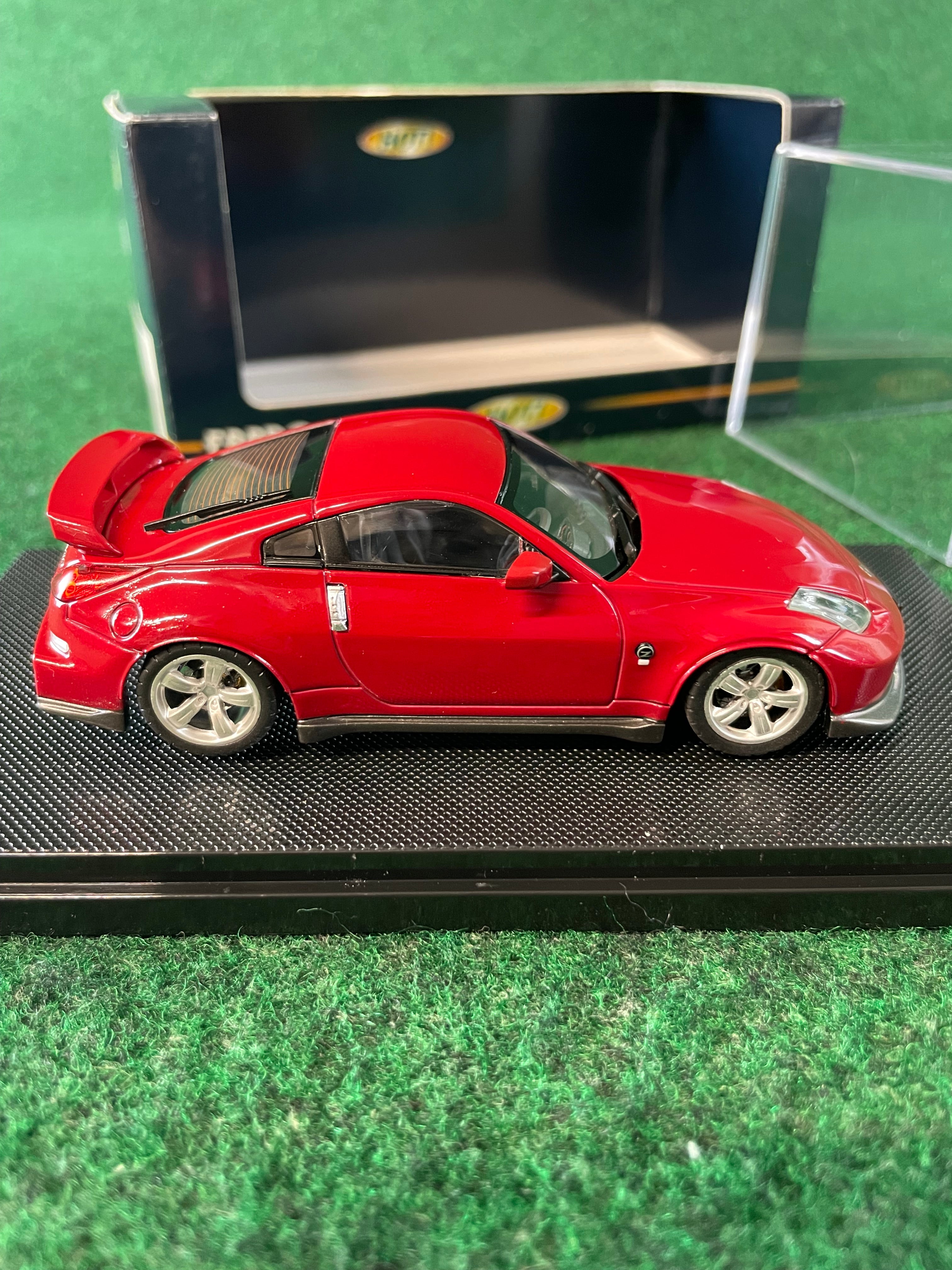 EBBRO - 2007 Nissan Fairlady Z NISMO Red 1/43 Scale Diecast