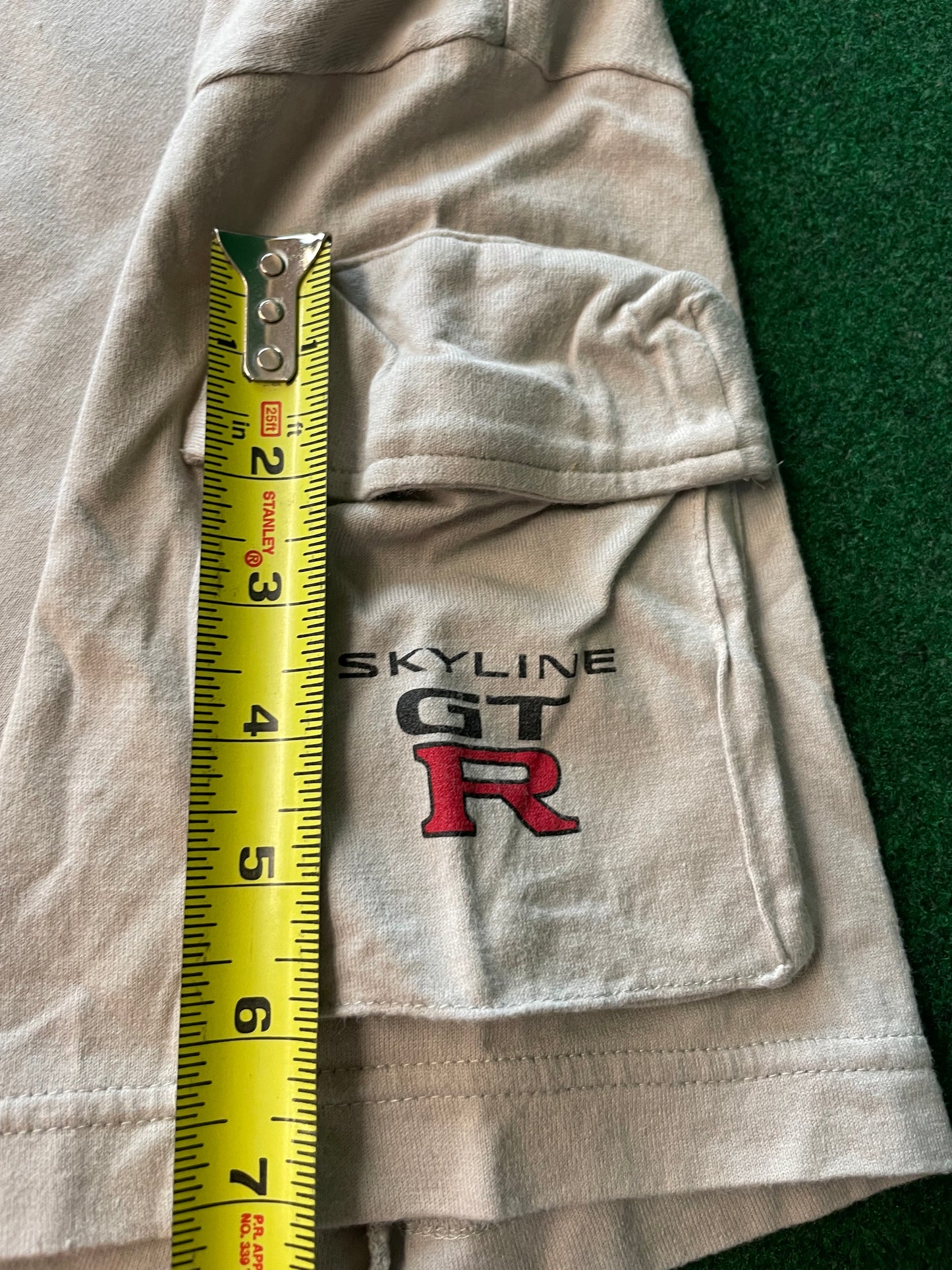 Skyline GT-R - SKYLINE Collection Vintage Grey Sleeve Pocket T-Shirt